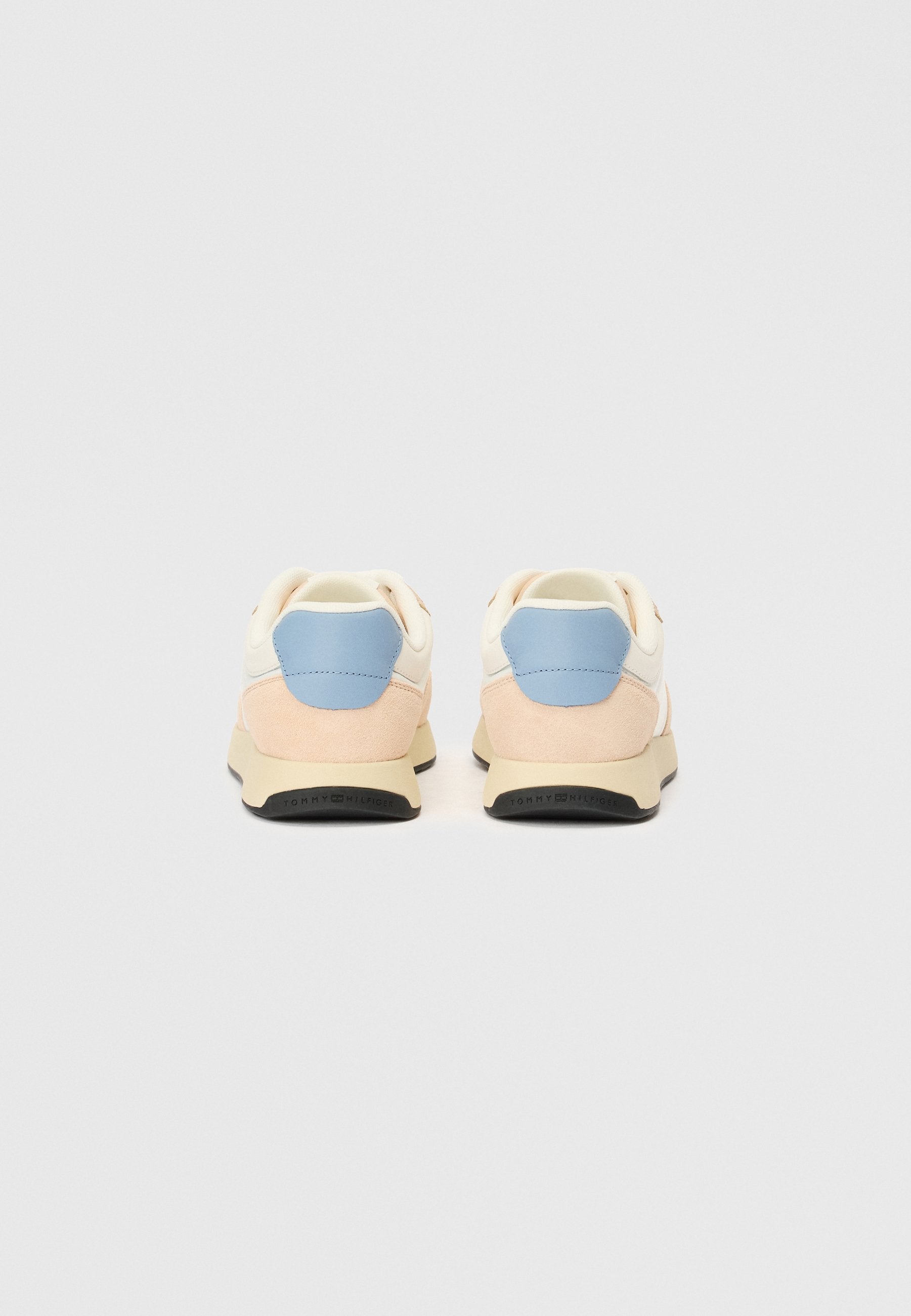 Trainers - ecru