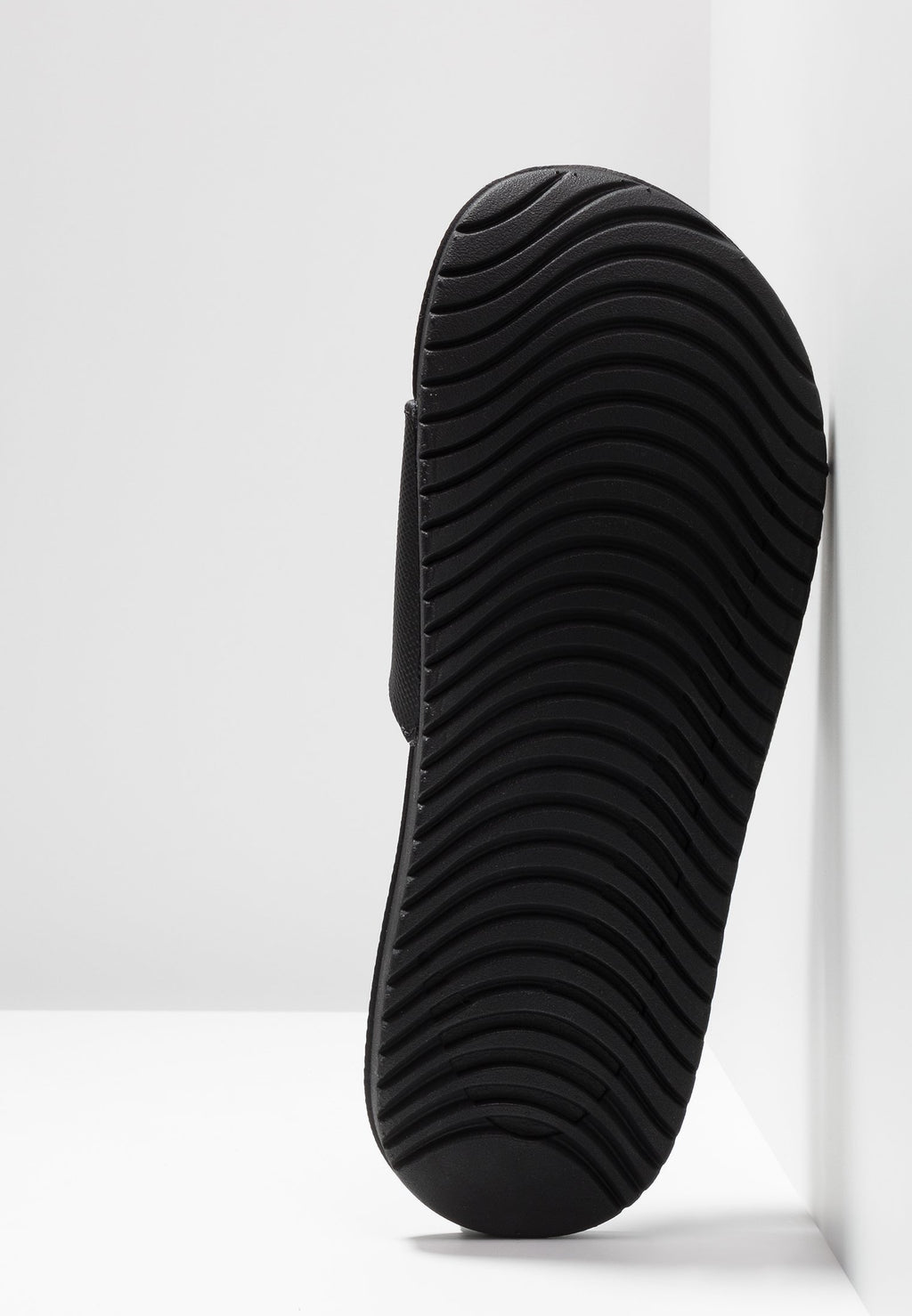 KAWA SLIDE UNISEX - صنادل حمام - أسود/أبيض