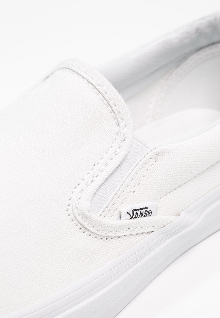 UA CLASSIC SLIP-ON - Slip-ons - true white