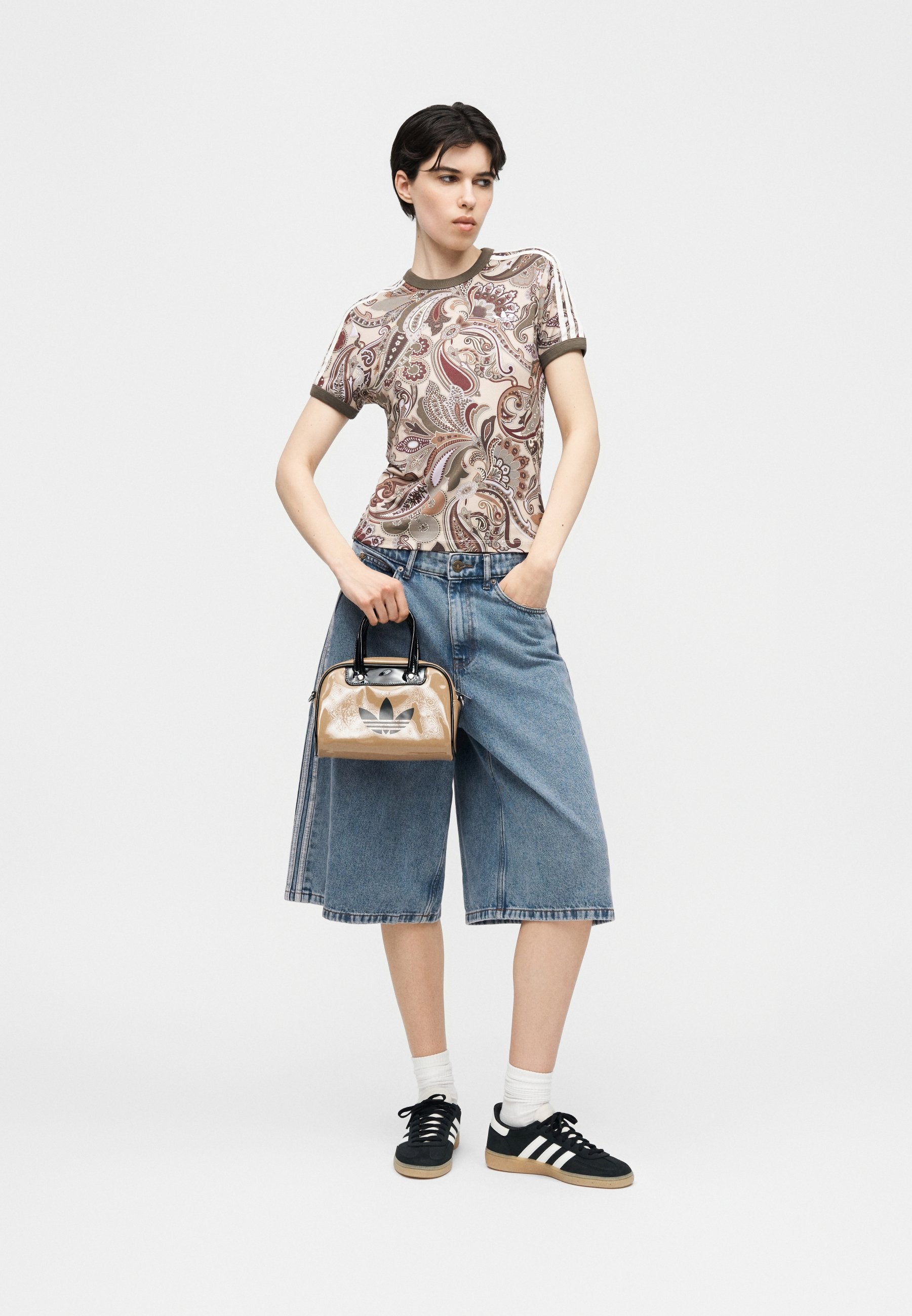 JORTS - Denim shorts - worn blue denim