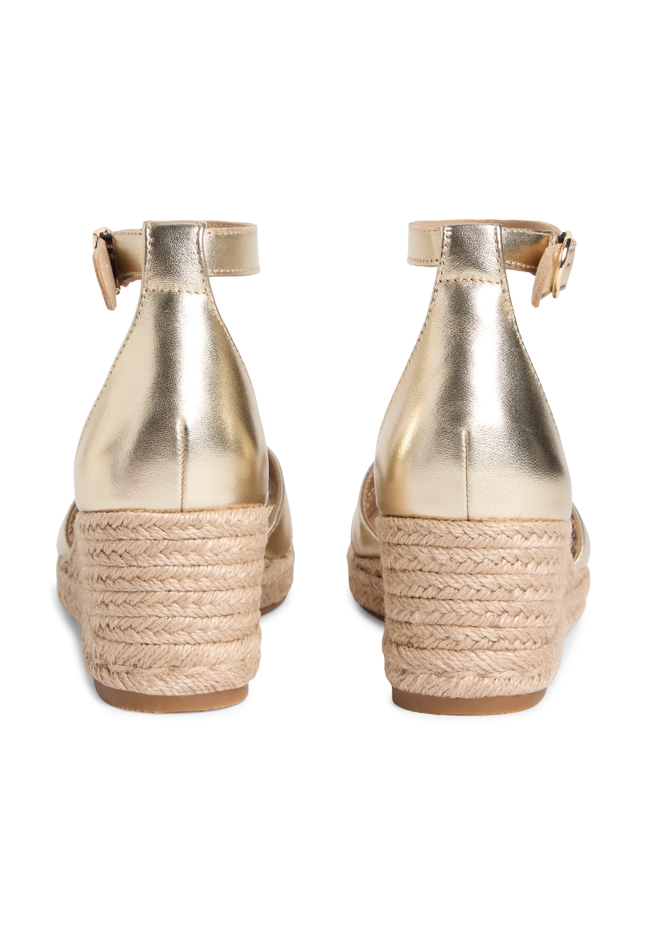 METALLIC LEATHER CROSSOVER STRAP WEDGE ESPADRILLES - Wedge sandals - gold colouredsa
