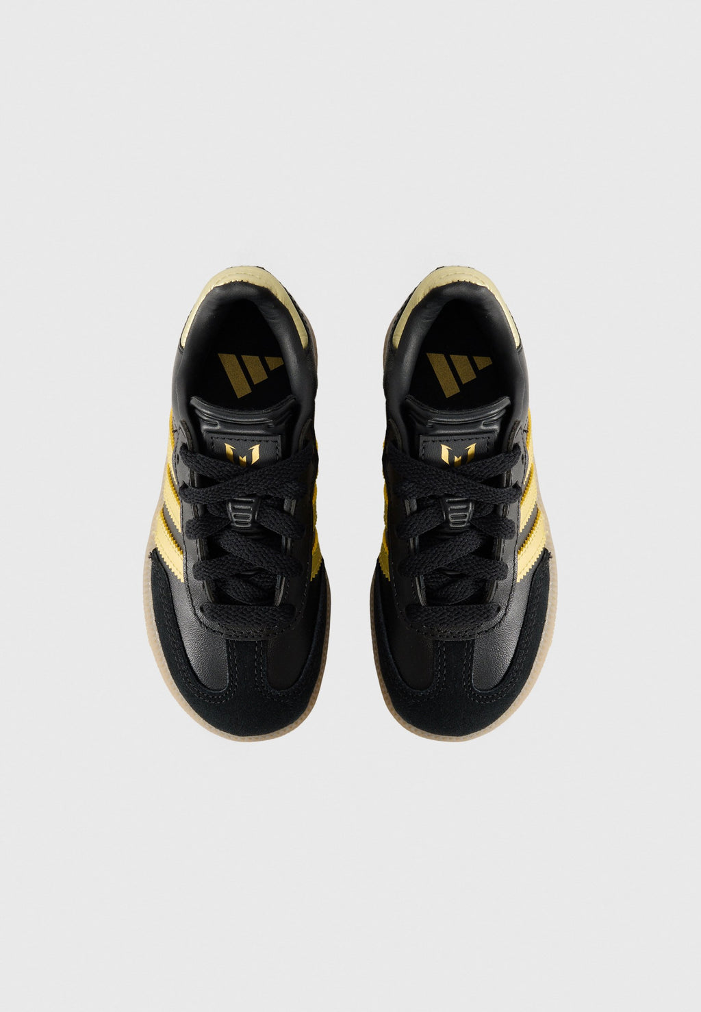 SAMBA MESSI UNISEX - Indoor football boots - core black/gold-coloured/gum