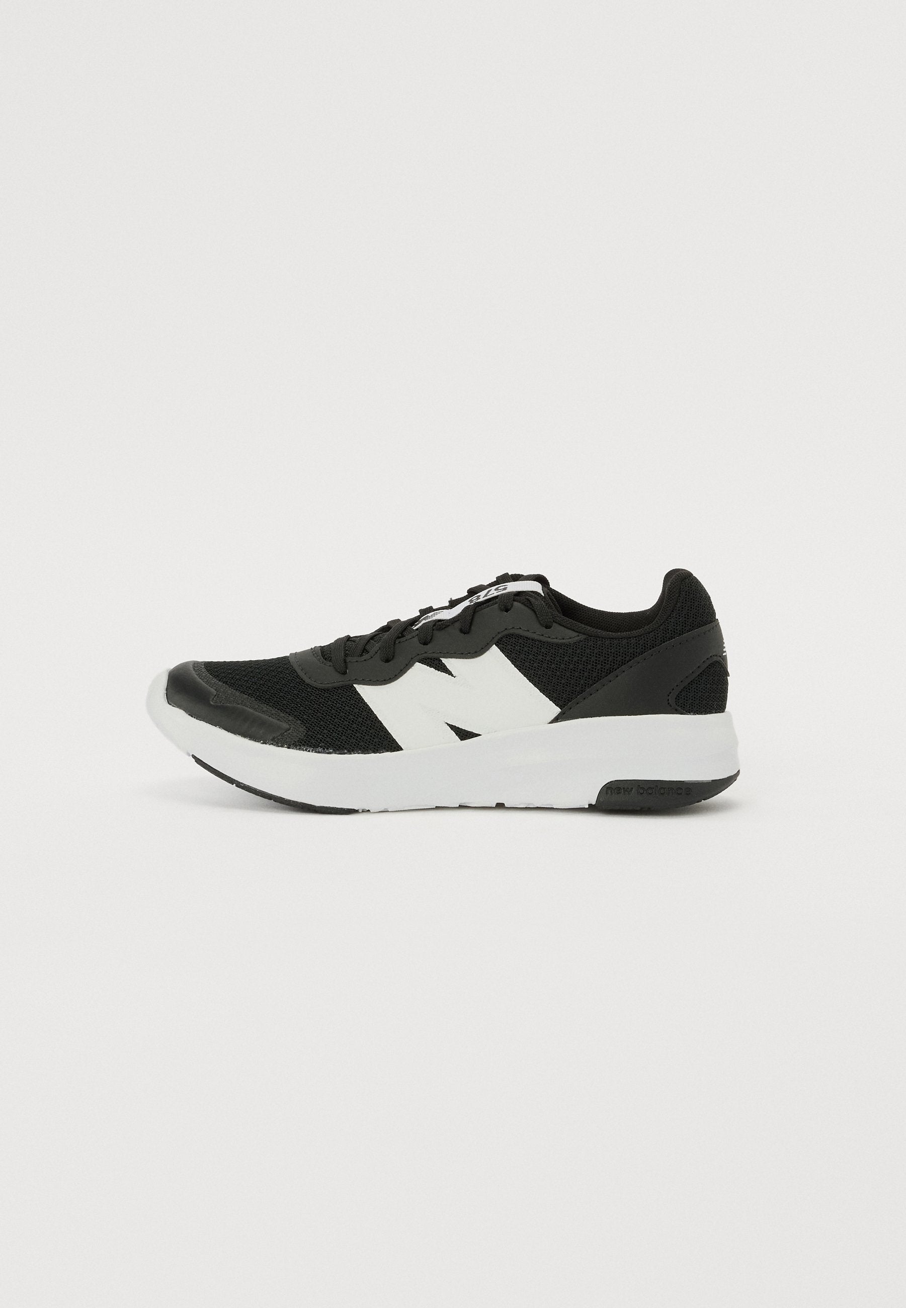 578 UNISEX - Road running shoes - black