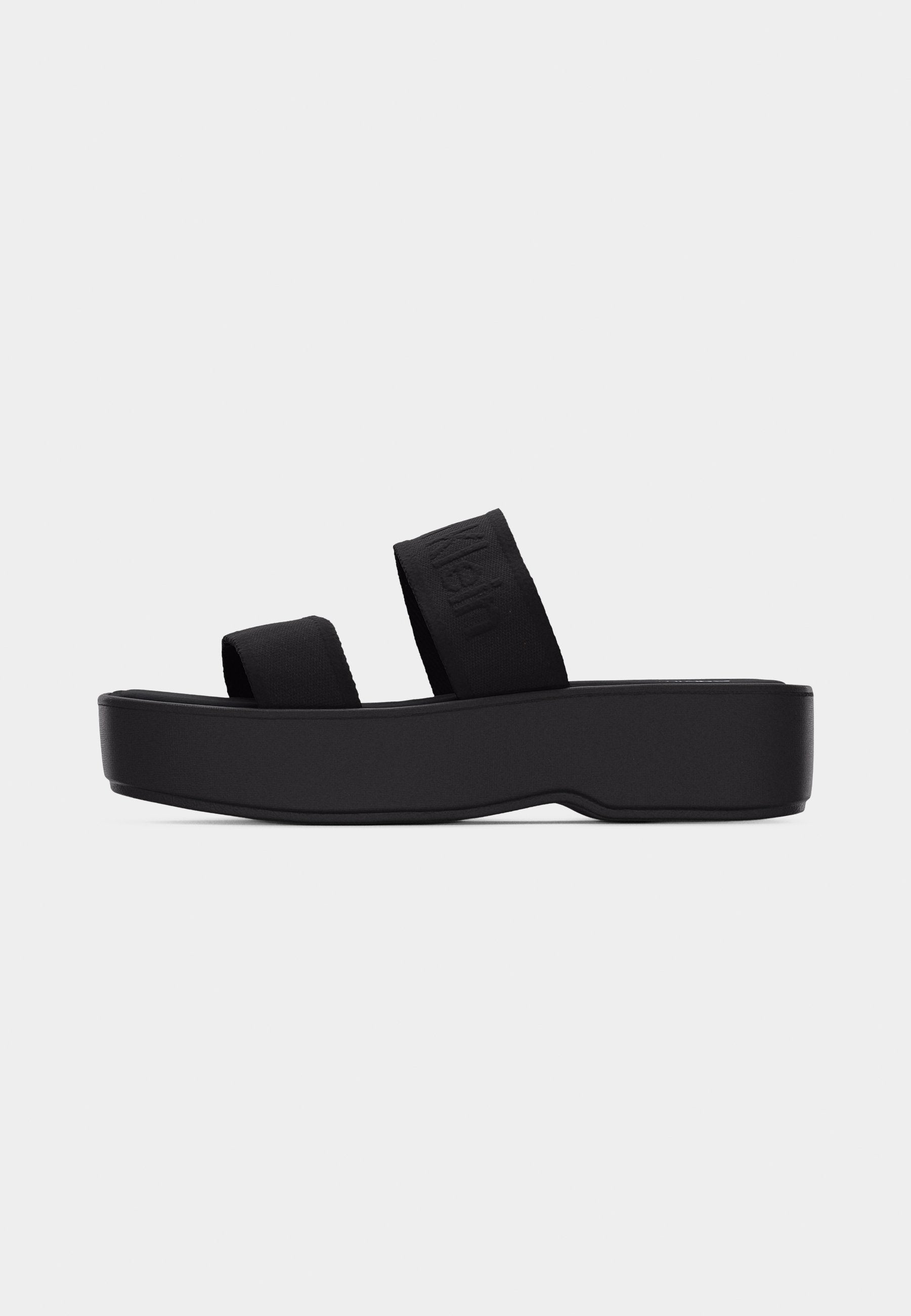 Mules - triple black