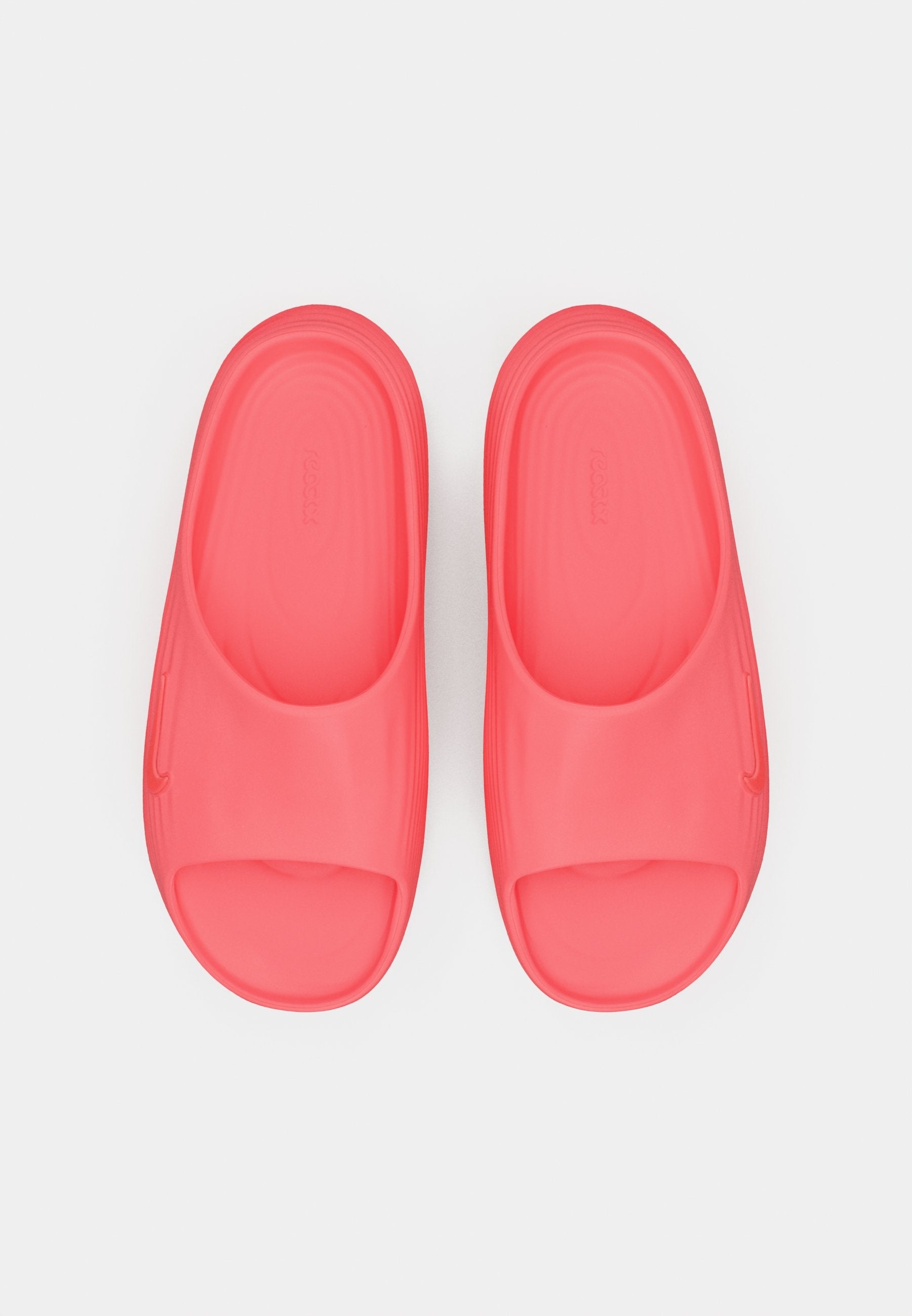 REJUVEN8 SLIDE - Mules - hot lava