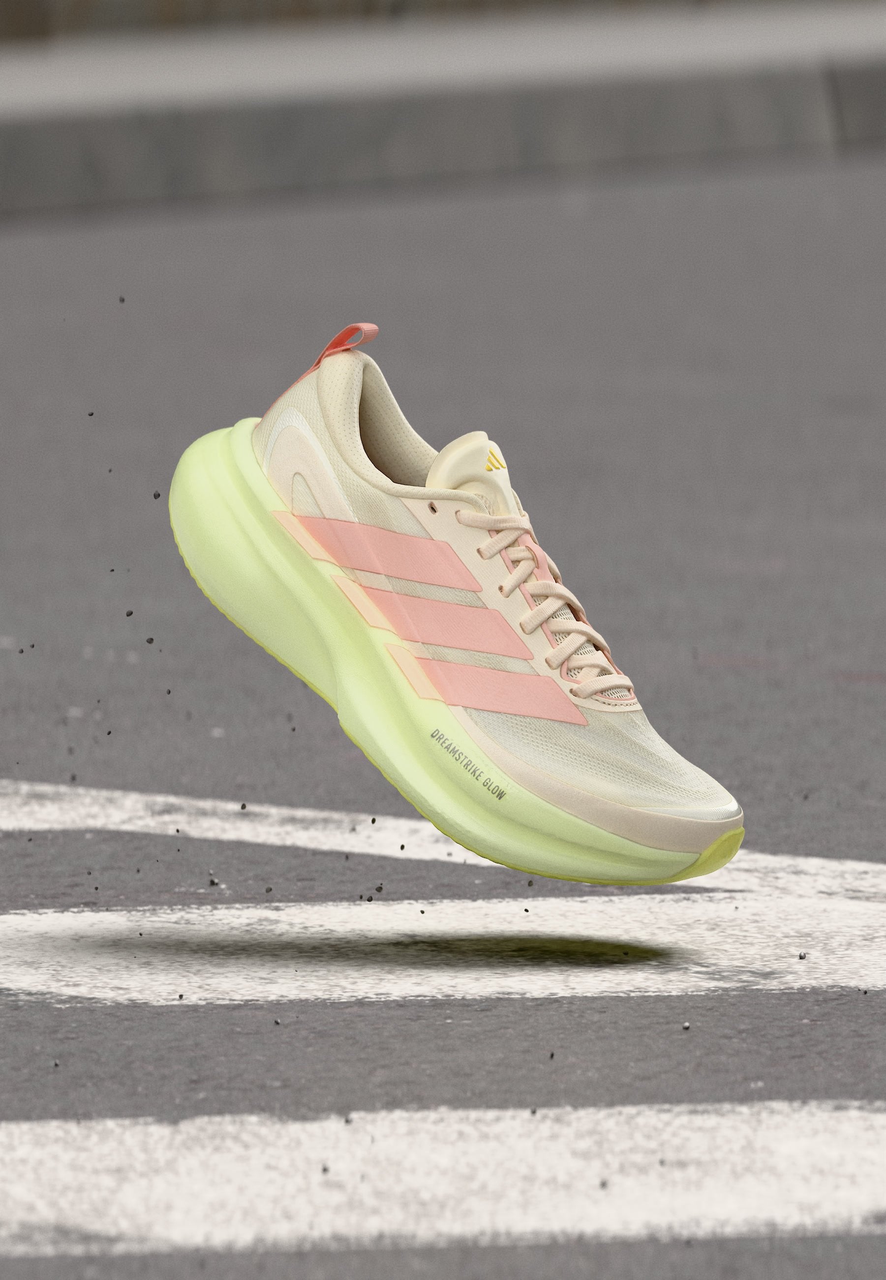 SUPERNOVA GLIDE W - Road running shoes - white/vapour pink/ivory
