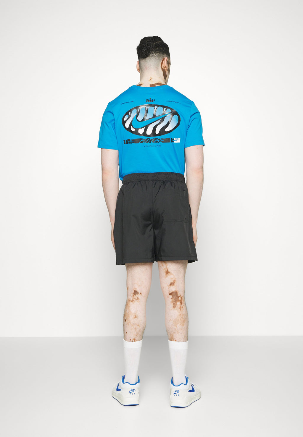 M NK CLUB FLOW SHORT - Tracksuit bottoms - black/white