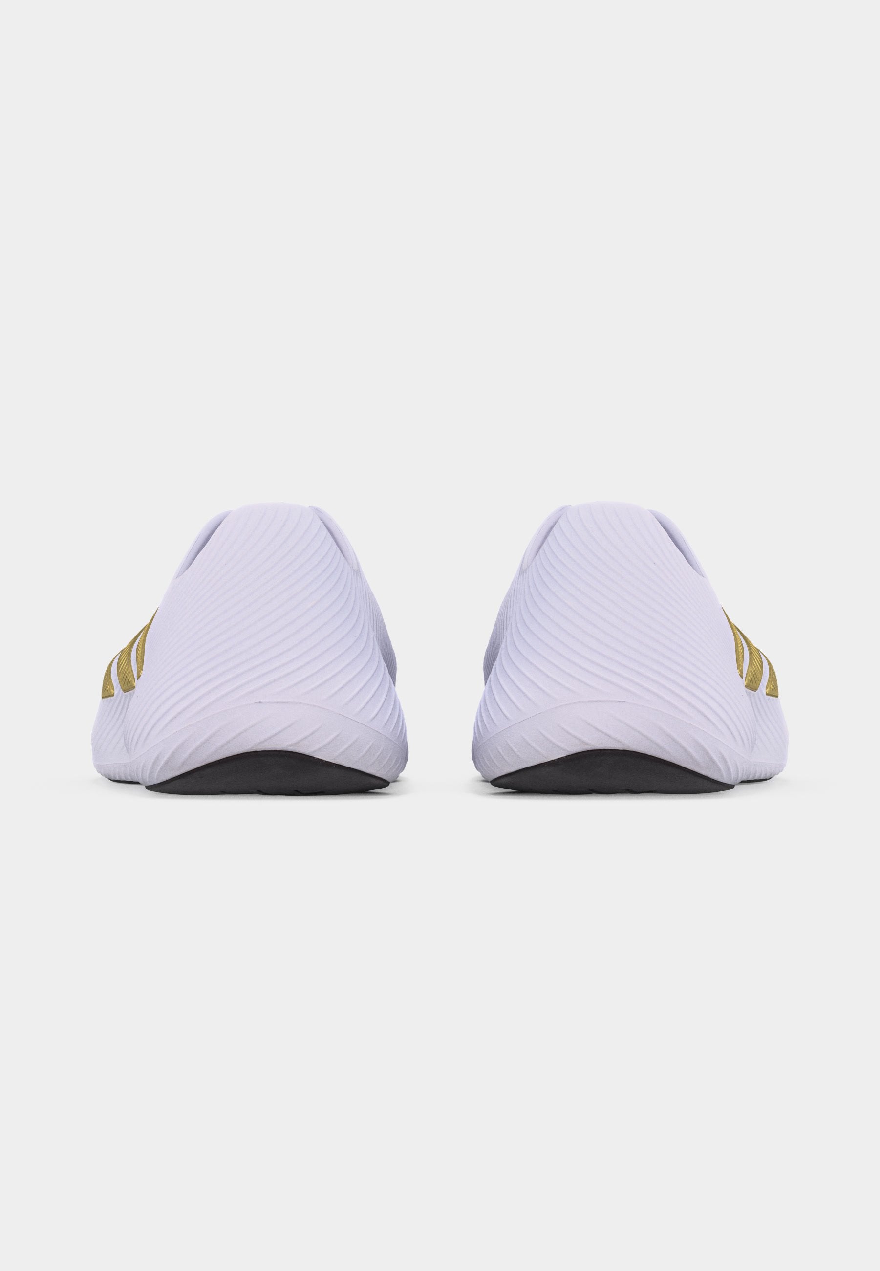 PURECHILL - Training shoe - footwear white/gold-coloured metallic/core black