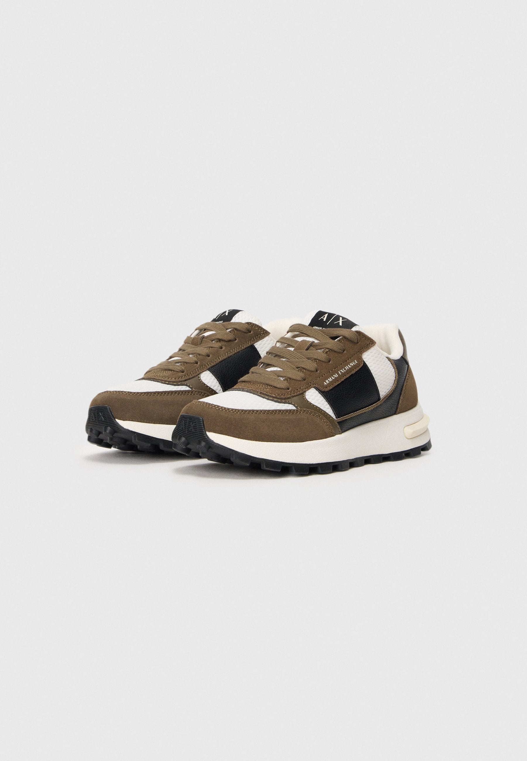 Trainers - musk/off white