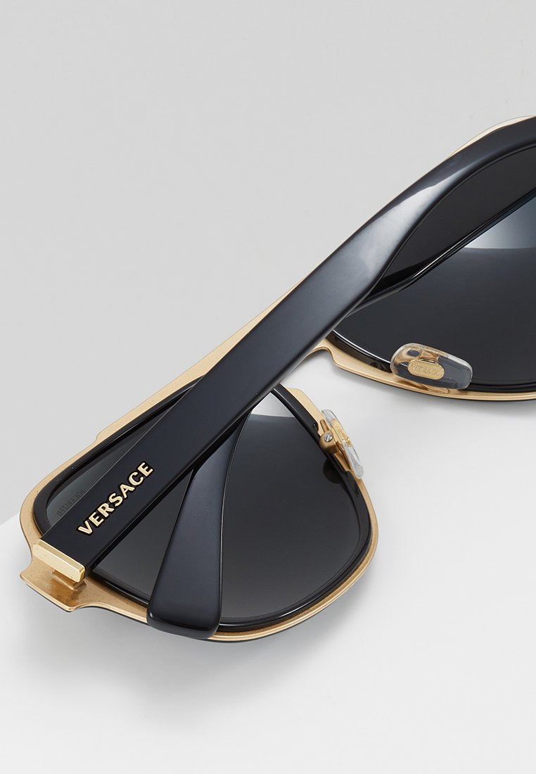 Sunglasses - black