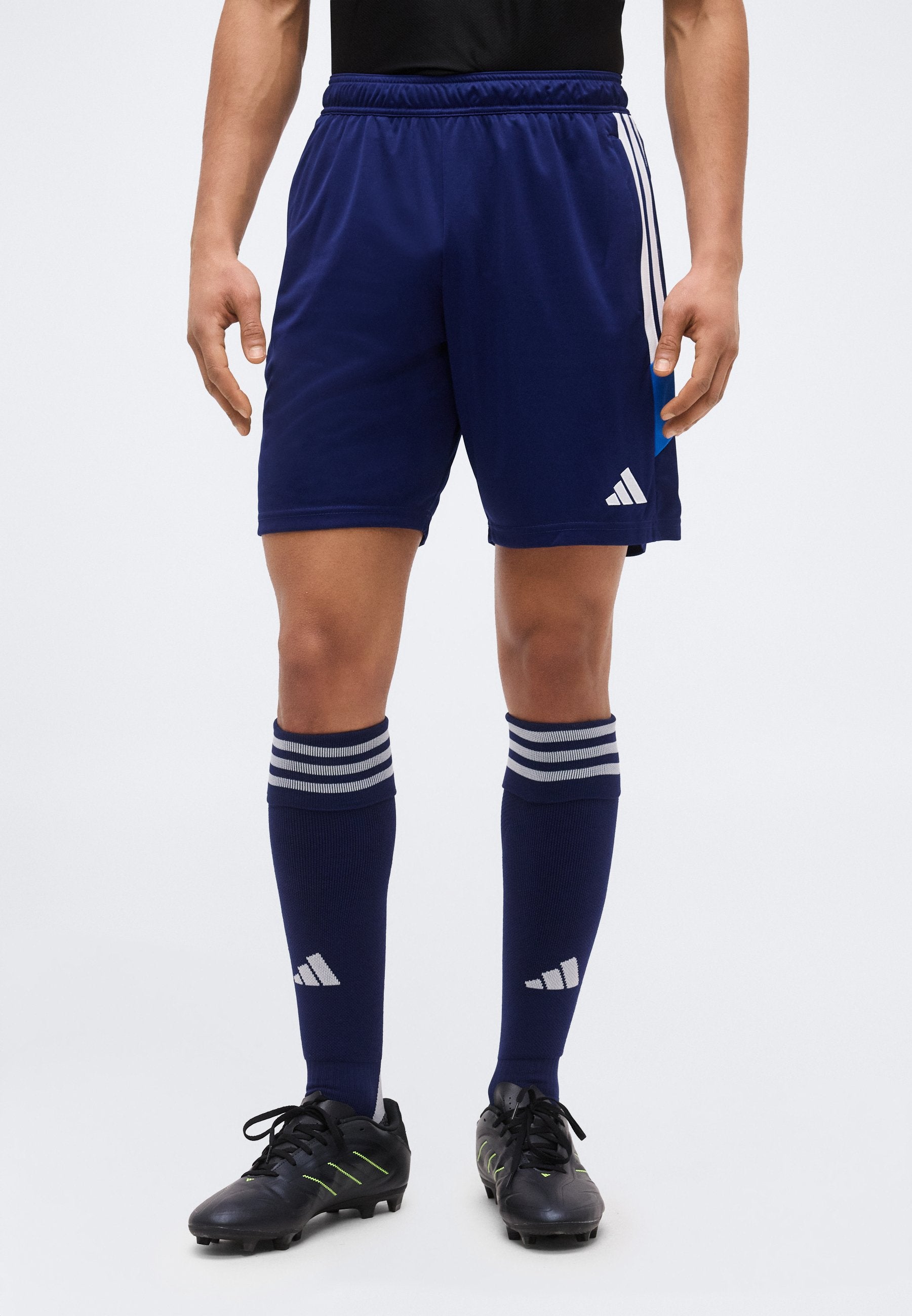 TIRO 26 ESSENTIALS SHORTS - Sports shorts - dark blue/bright royal/white