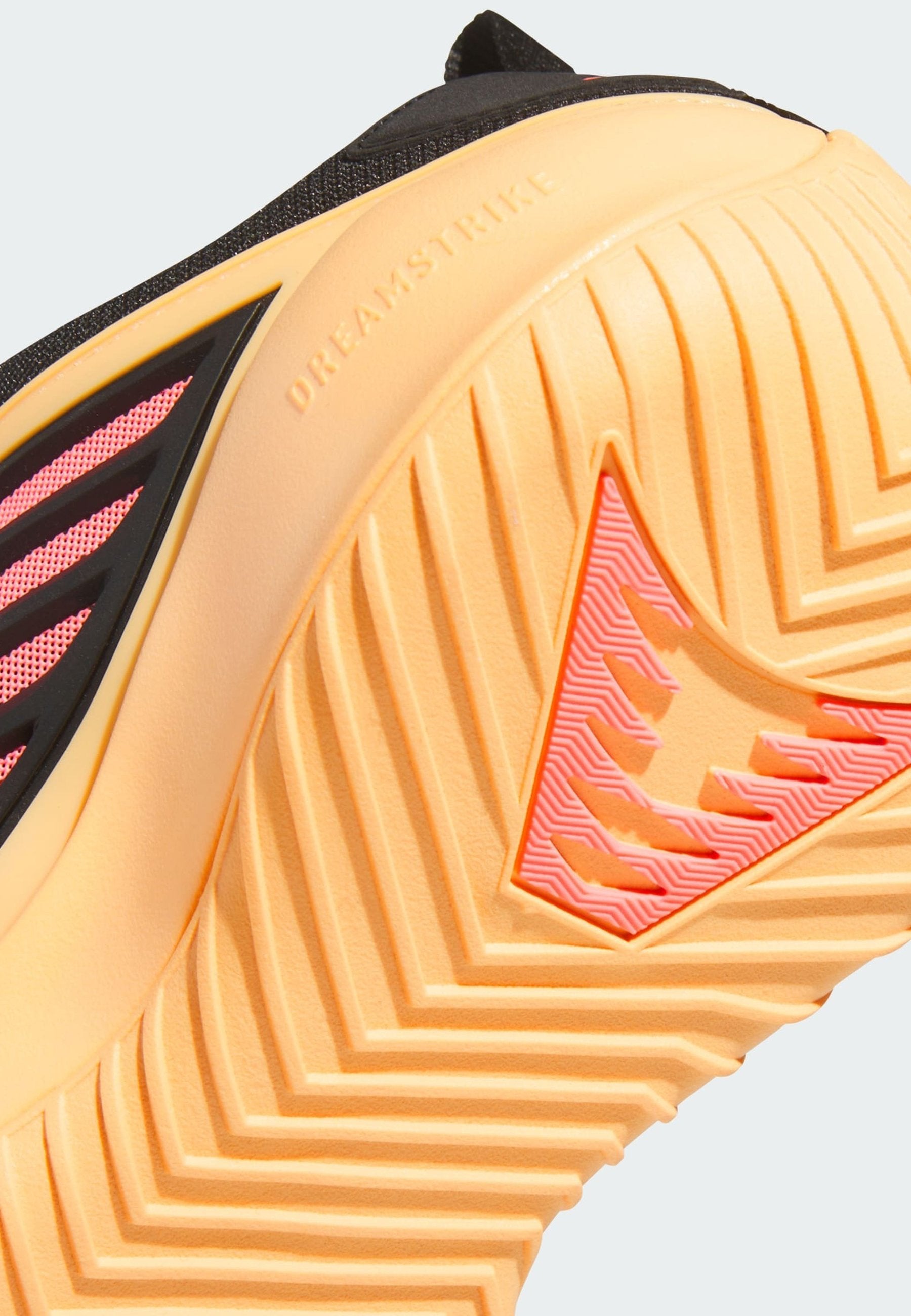BELIEVE THAT 1 UNISEX - Basketball shoes - core black   acid orange   acid orange