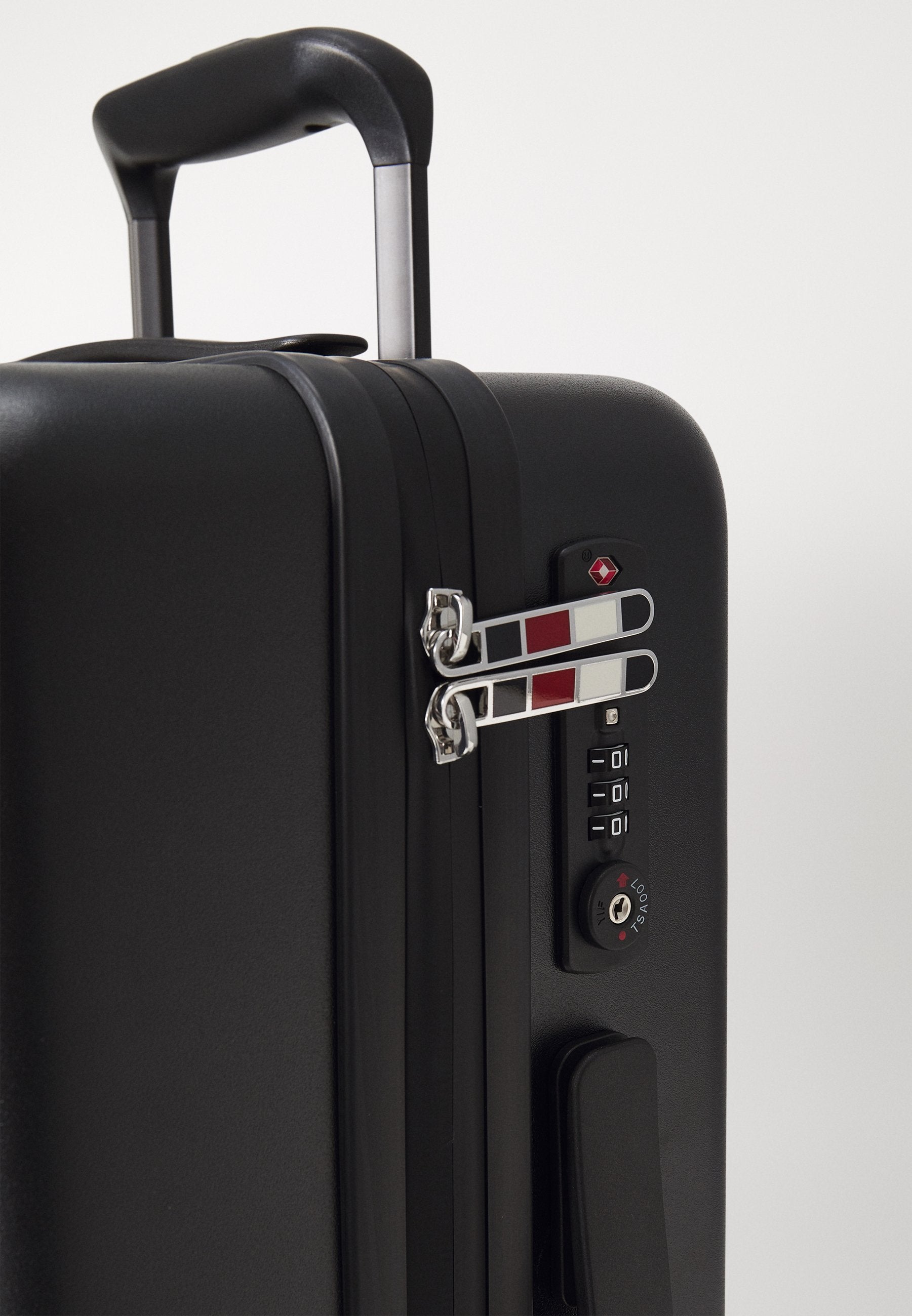 SIGNATURE CABIN SIZE SUITCASE - Wheeled suitcase - black