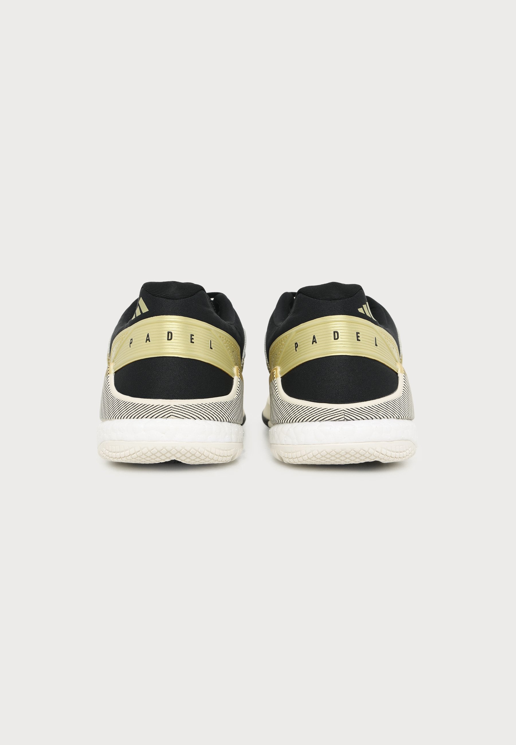 CRAZYQUICK BOOST PADEL - Padel shoes - off white/core black/gold metallic