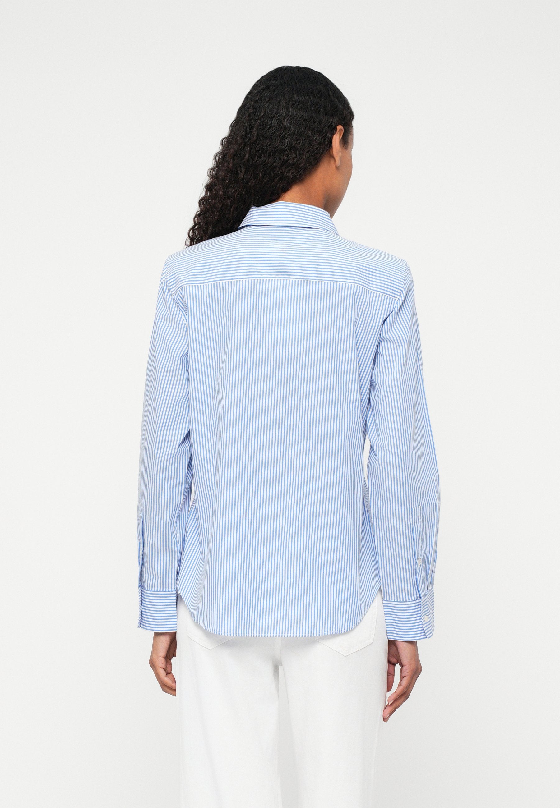 REGULAR CLASSIC SHIRT - Button-down blouse - blue