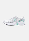 740 UNISEX - Trainers - silver-coloured metallic/deep end