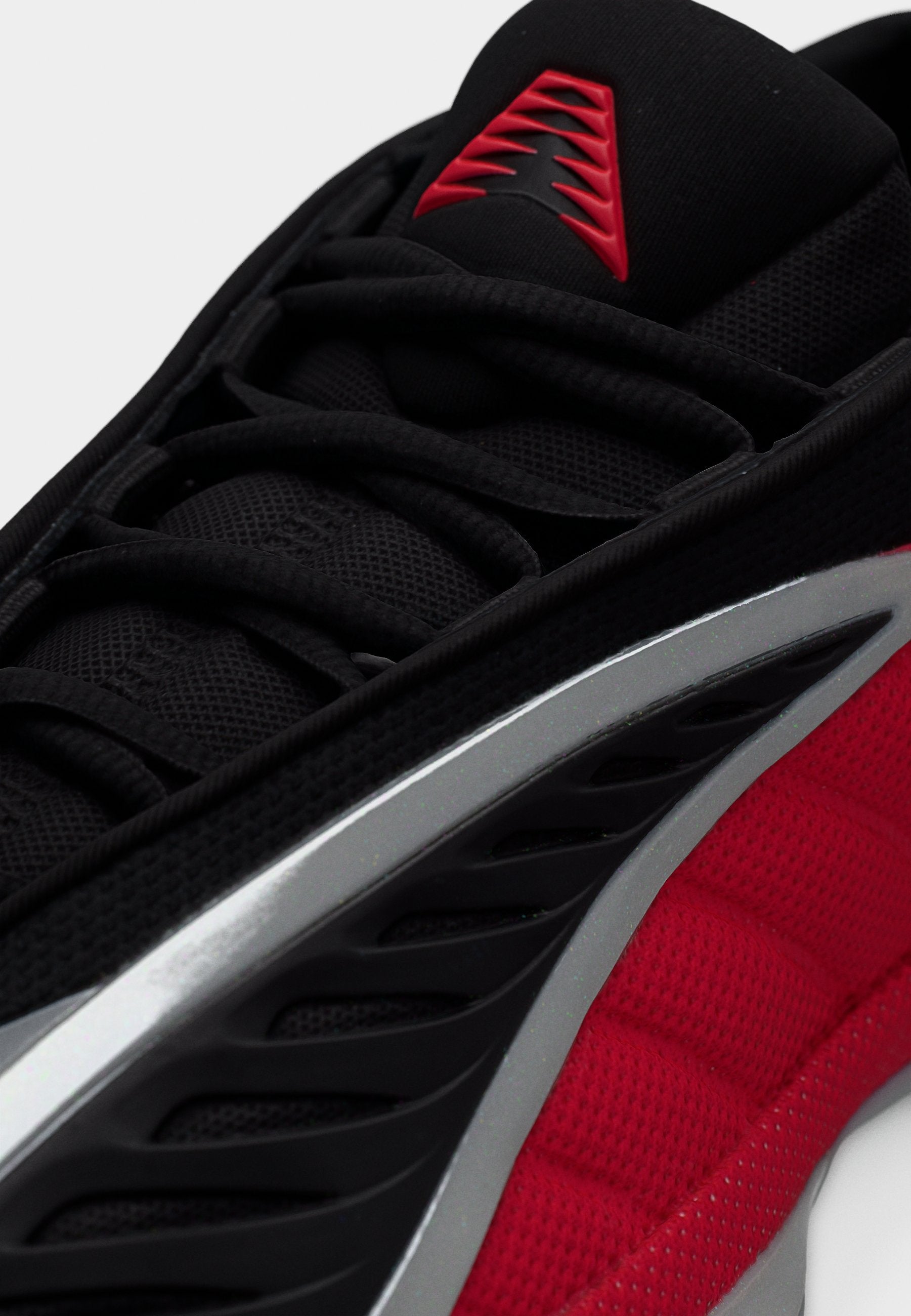 ANTHONY EDWARDS 2 UNISEX - Basketball shoes - silver-coloured metallic/pure ruby/core black