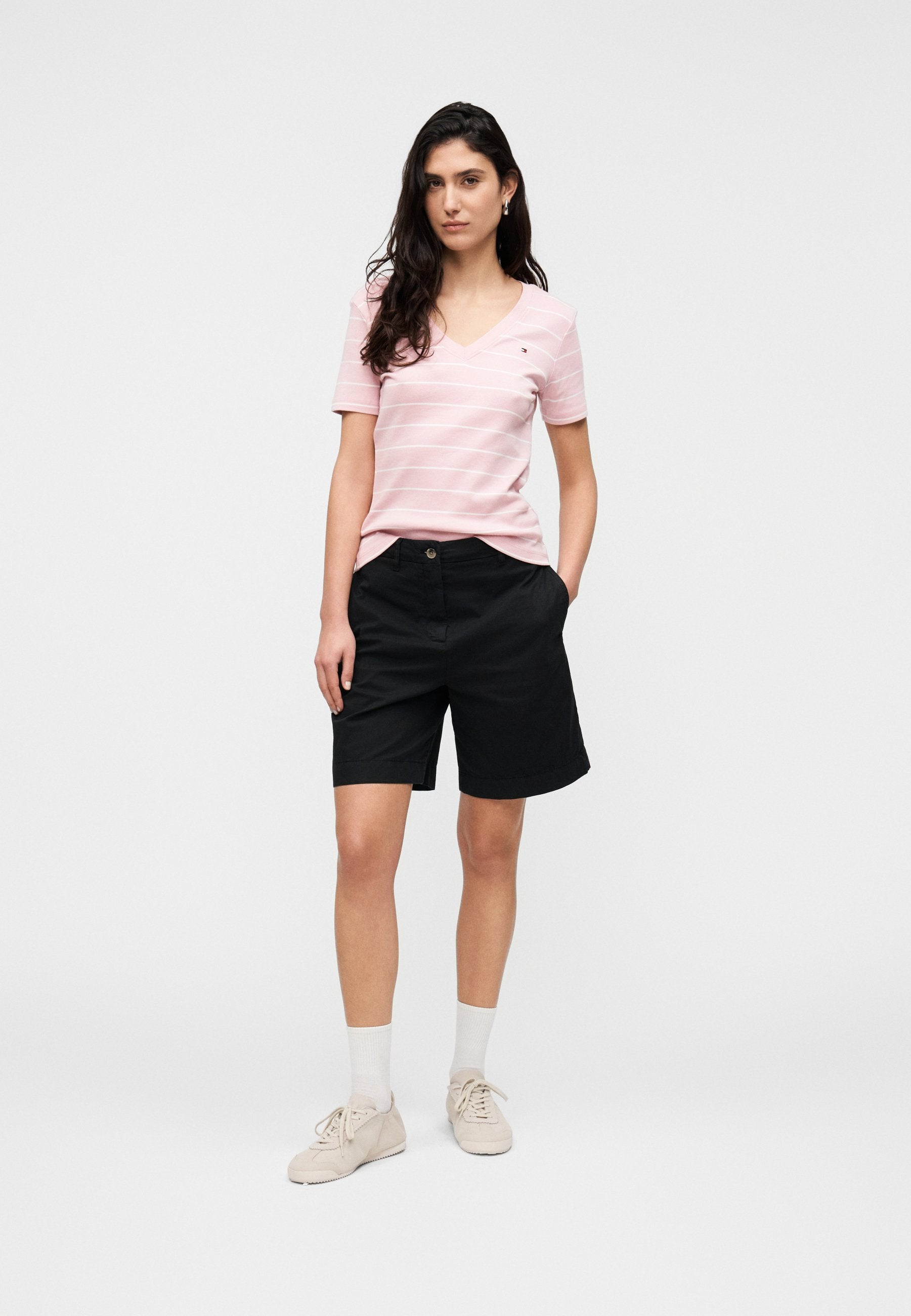 WASHED REGULAR CHINO SHORTS - Shorts - black