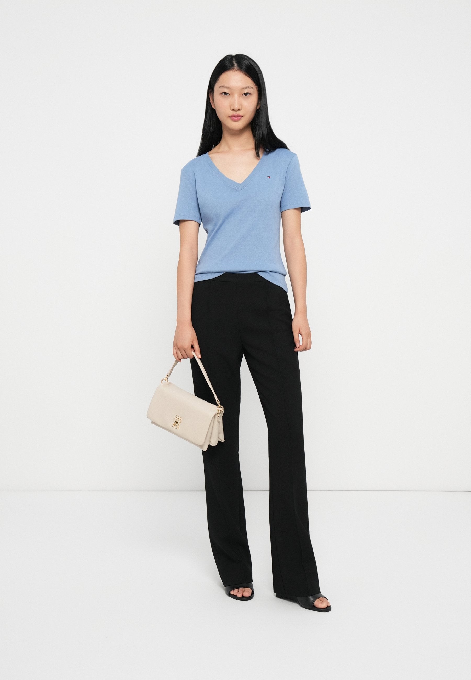 SLIM CODY V NECK - Basic T-shirt - clear water
