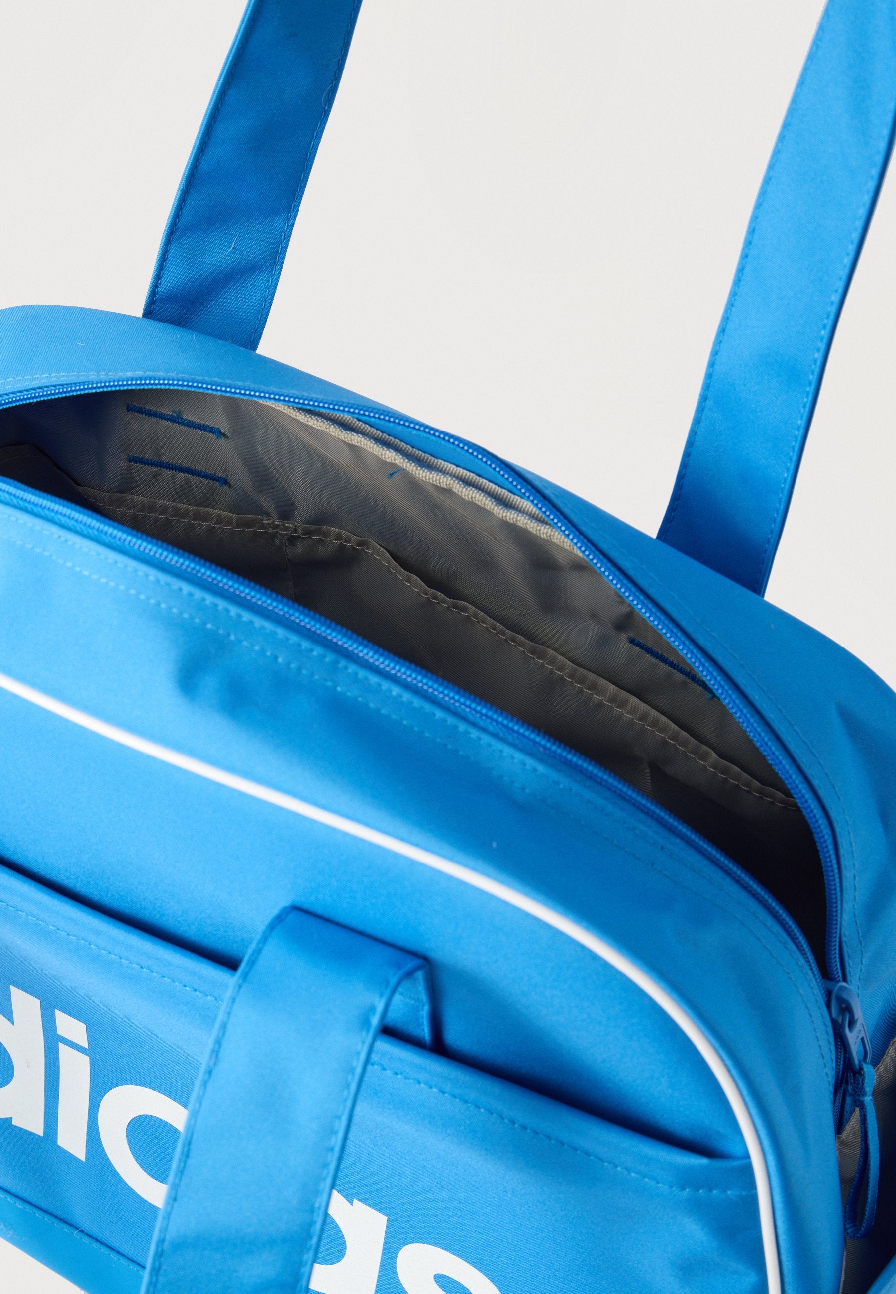 ADIDAS LINEAR ESSENTIALS BOWLING - Sports bag - ray blue/white