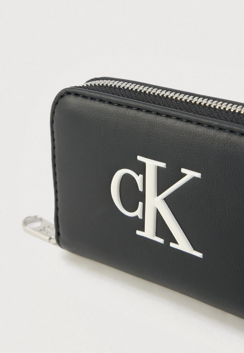 BOLD MEDIUM ZIP AROUND - Wallet - black/white