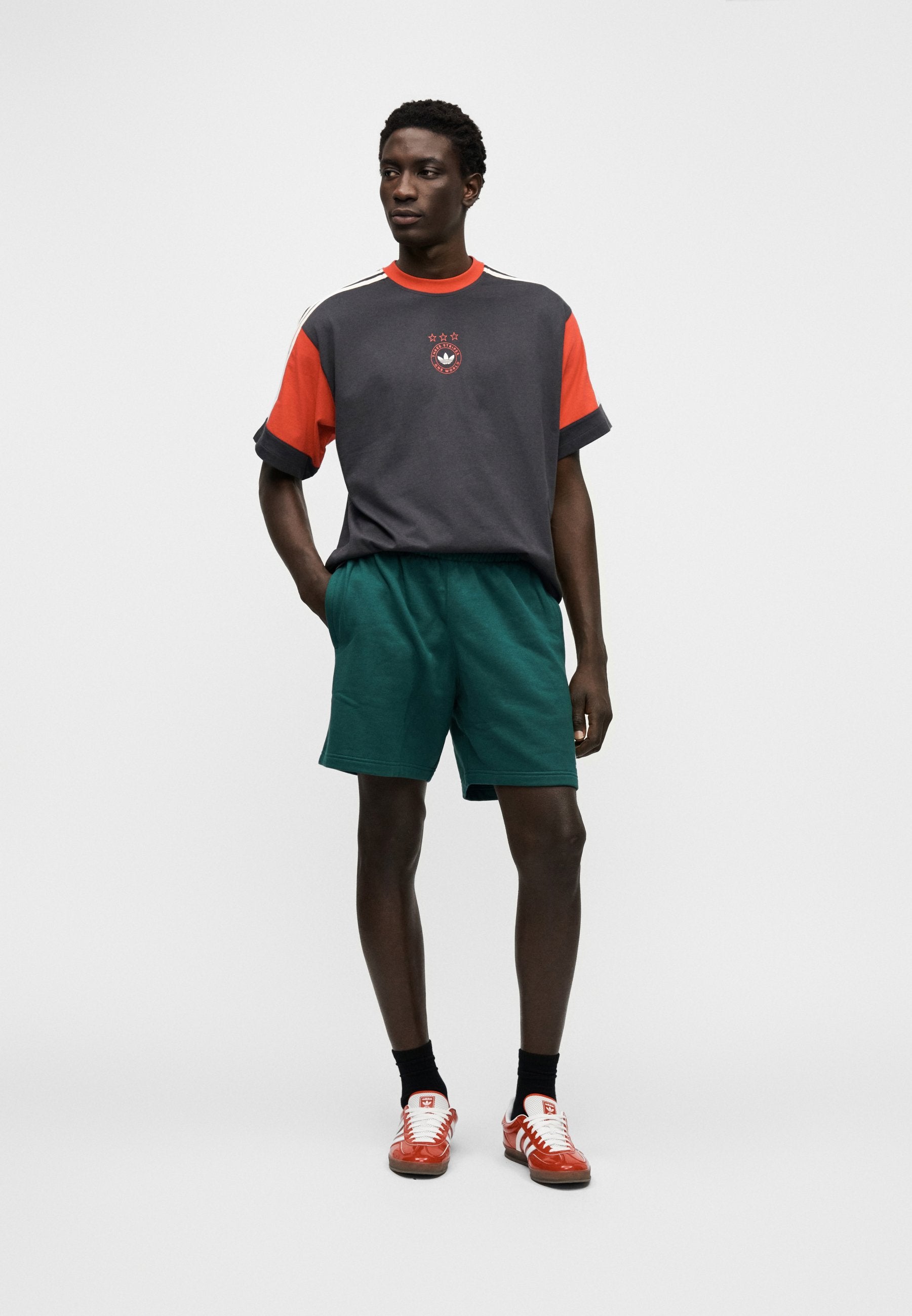Shorts - collegiate green