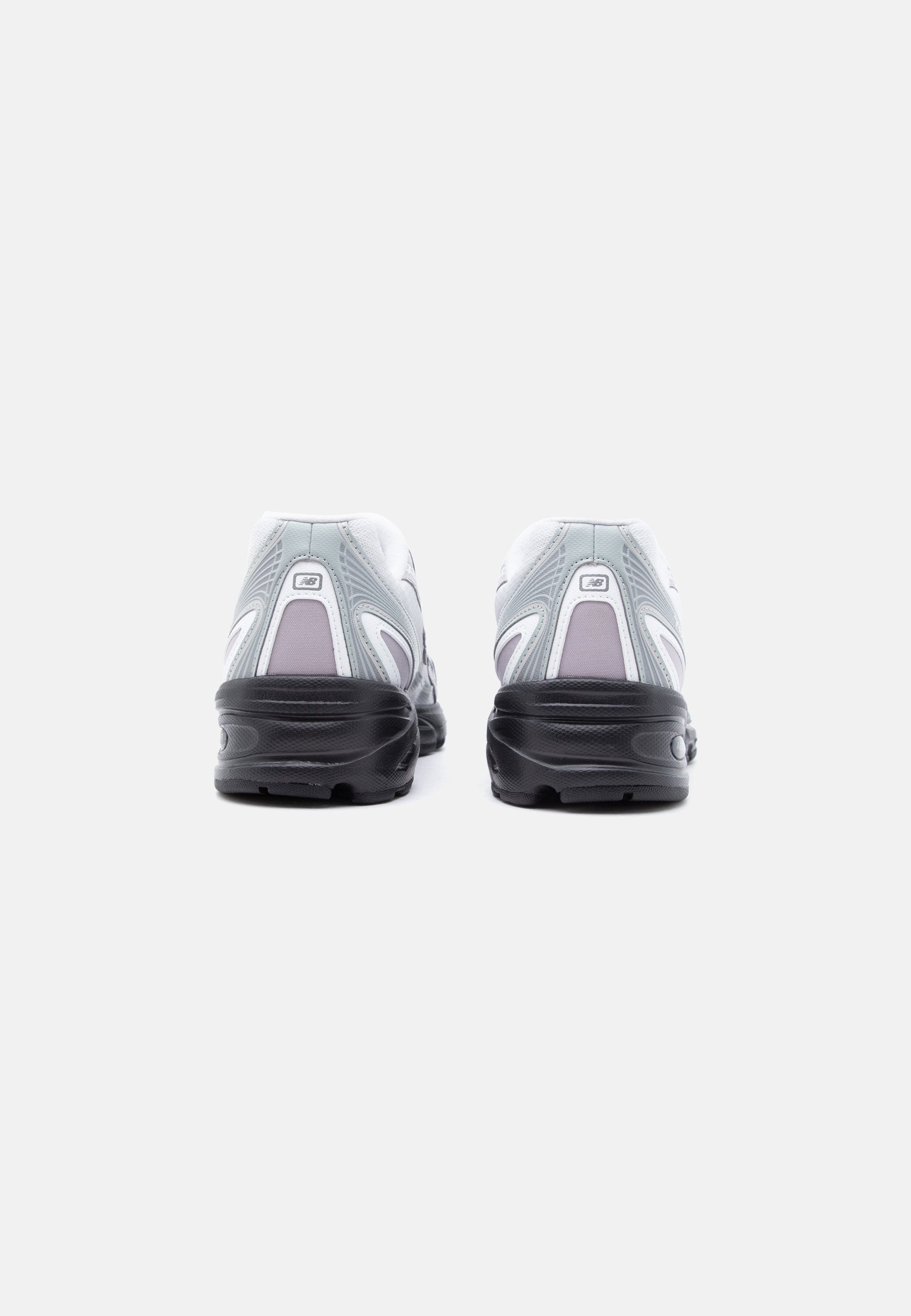 U740 UNISEX - Trainers - silver-coloured metallic/raincloud