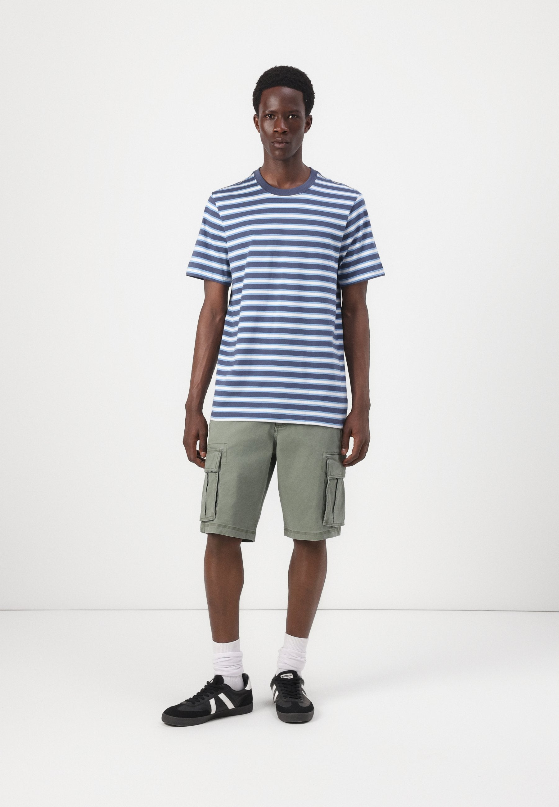 Shorts - mesculen green