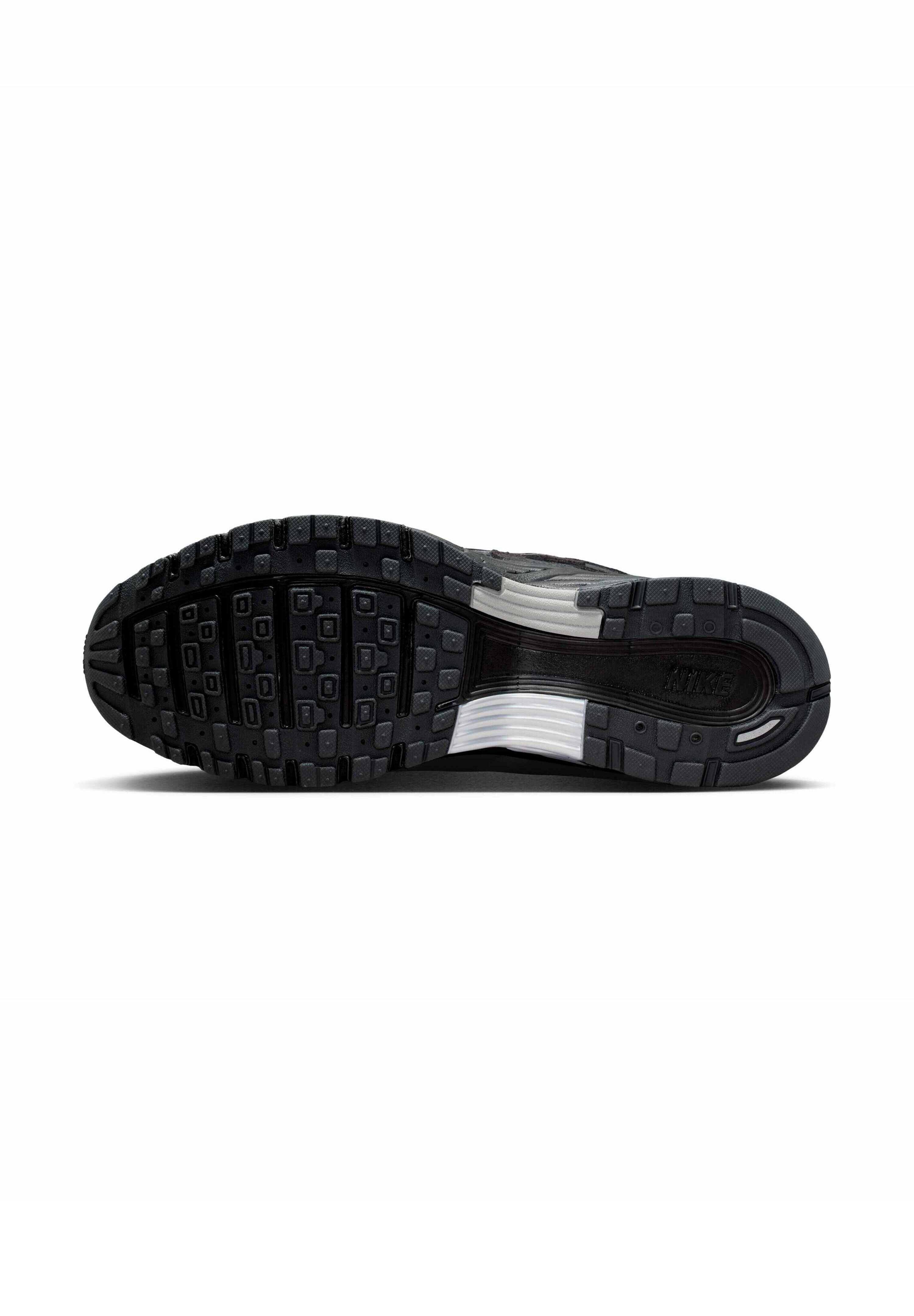 P 6000 - Baskets - anthracite chrome argent métallique noir