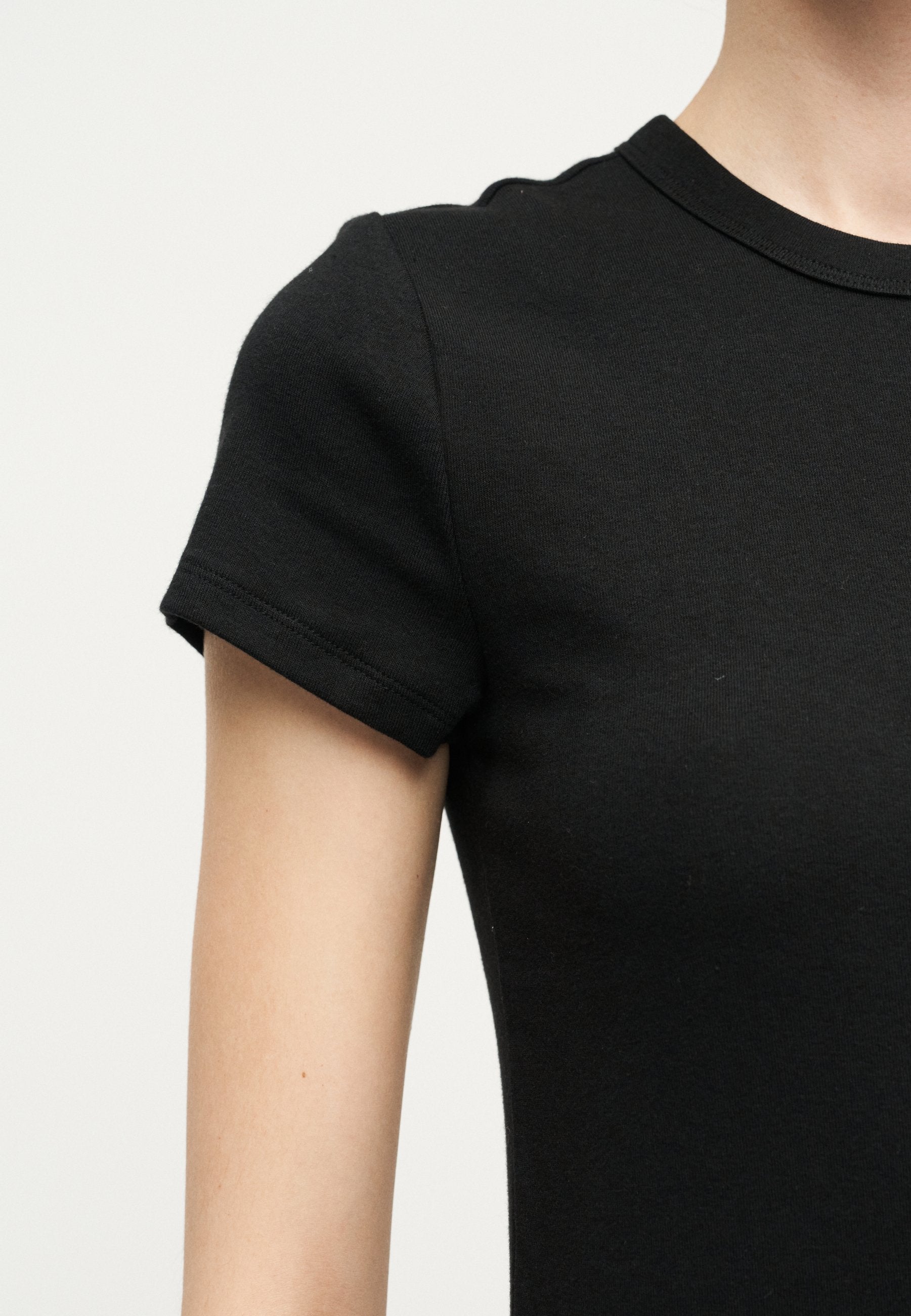 CREW - Basic T-shirt - black