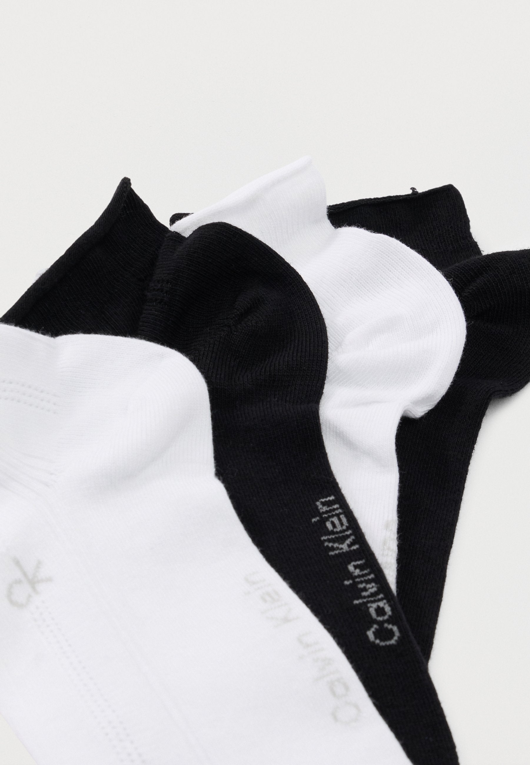PELERINE 4 PACK - Sneaker socks - white/black