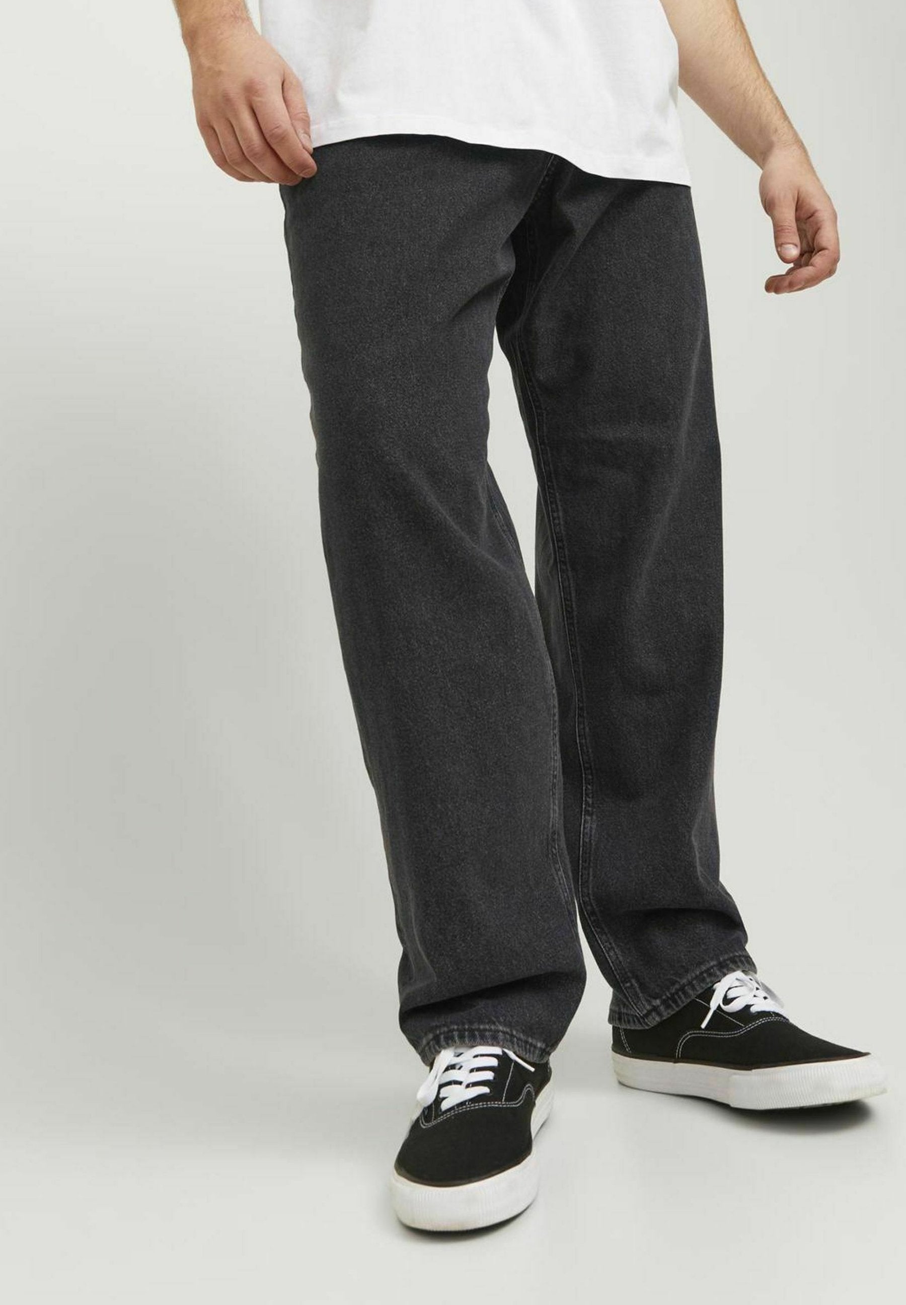 Relaxed Fit Plus Size JJICHRIS JJORIGINAL SQ 737 NOOS PLS - Relaxed fit jeans - black denim