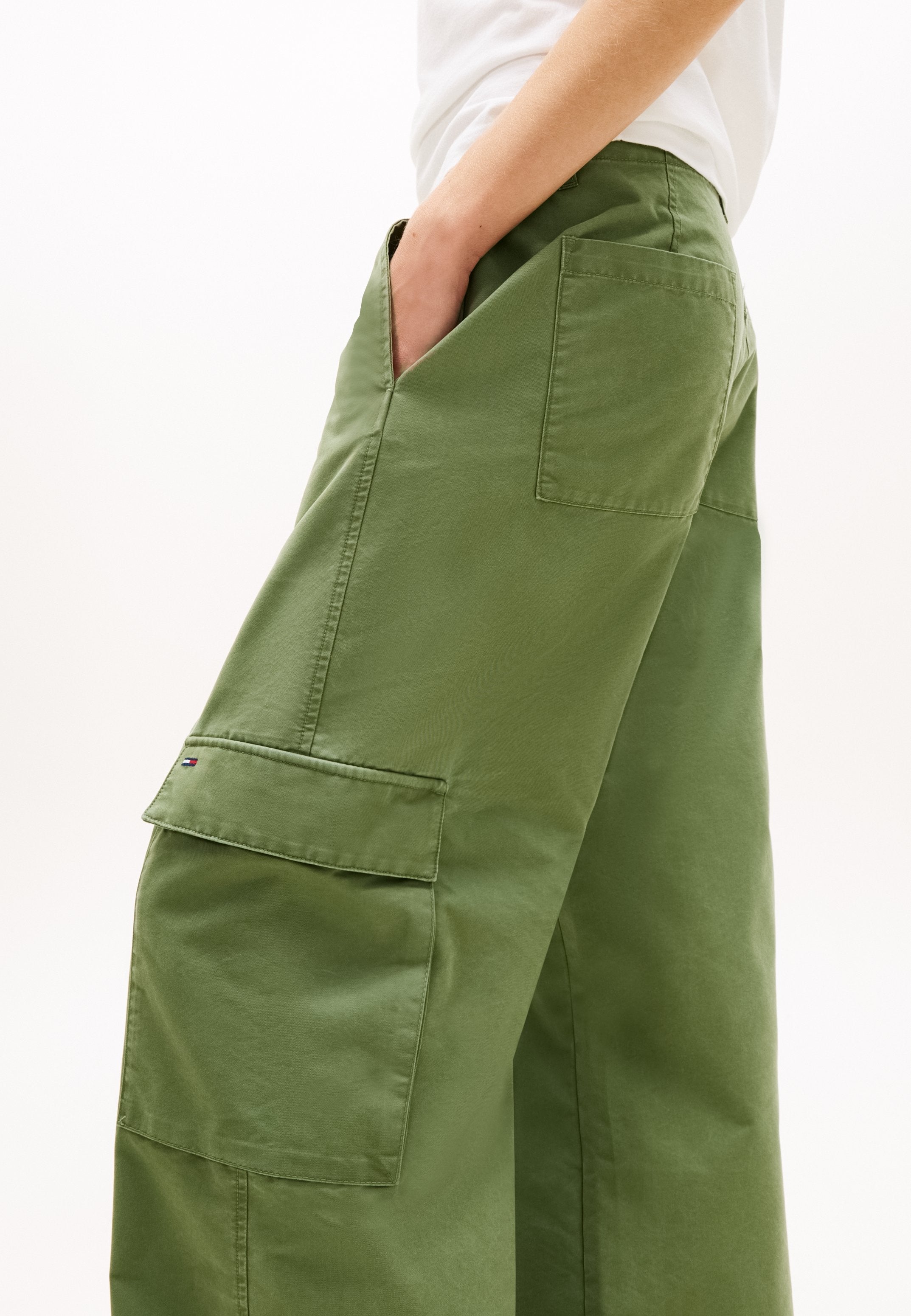 LOW RISE STRAIGHT WIDE LEG CARGO TROUSERS - Cargo trousers - bay leaf