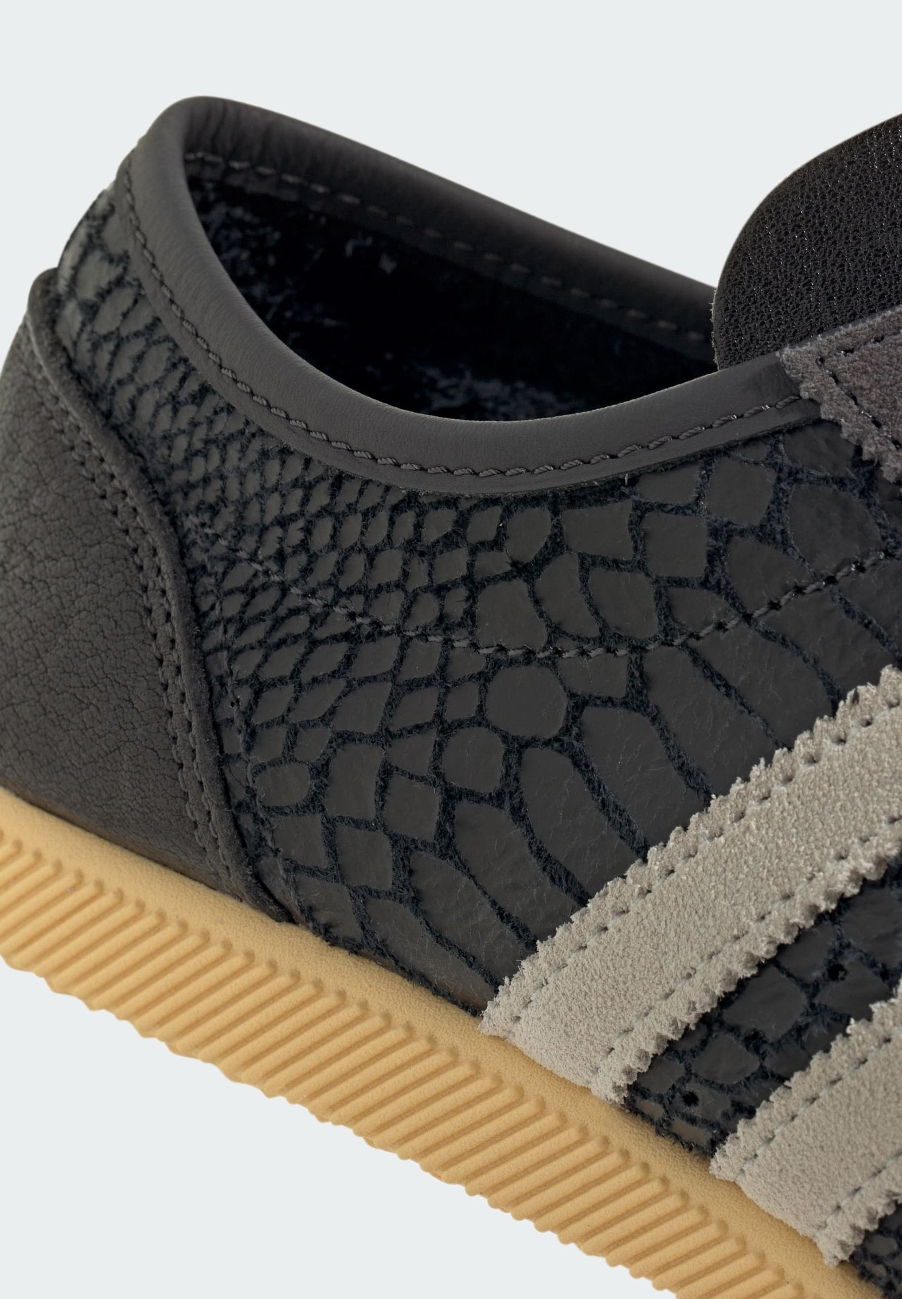 JAPAN DECON - Trainers - utility black cream white orange tint