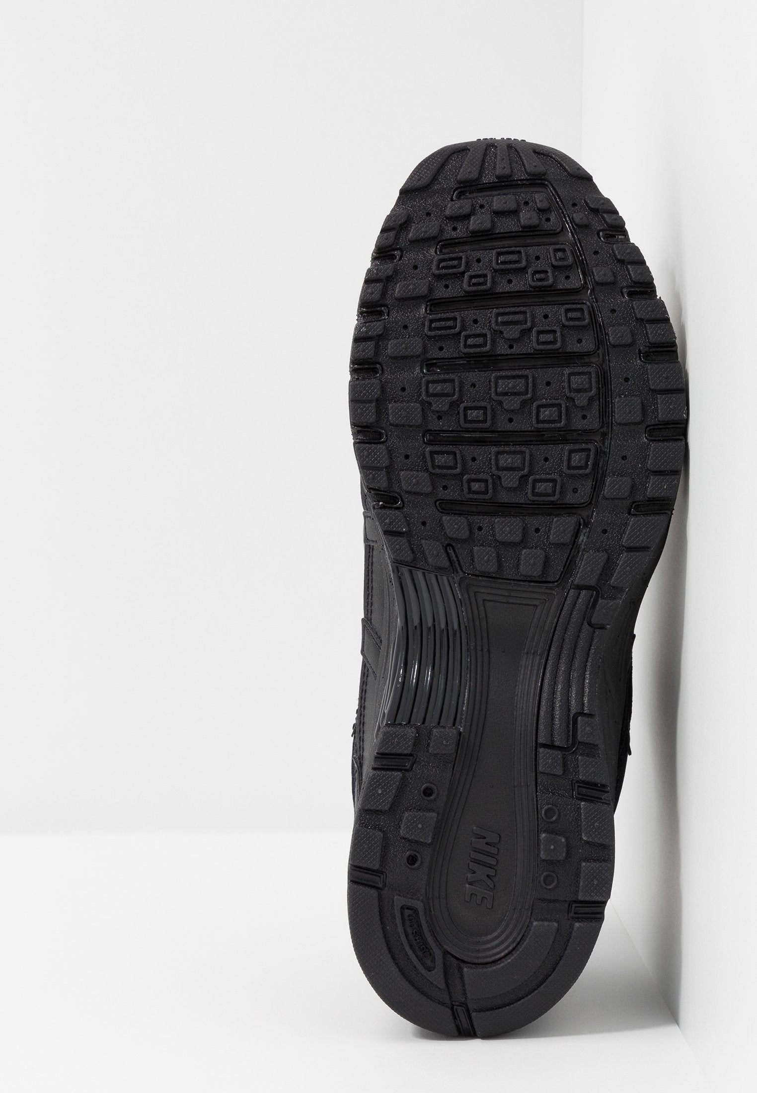 P 6000 UNISEX - Trainers - black