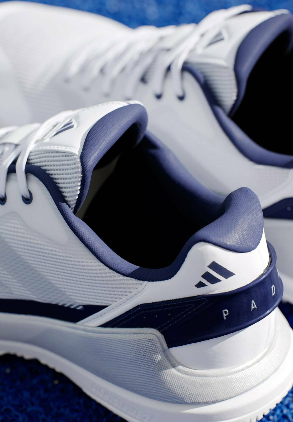 CRAZYQUICK LIGHTSTRIKE PADEL - Padel shoes - cloud white   silver metallic   dark blue