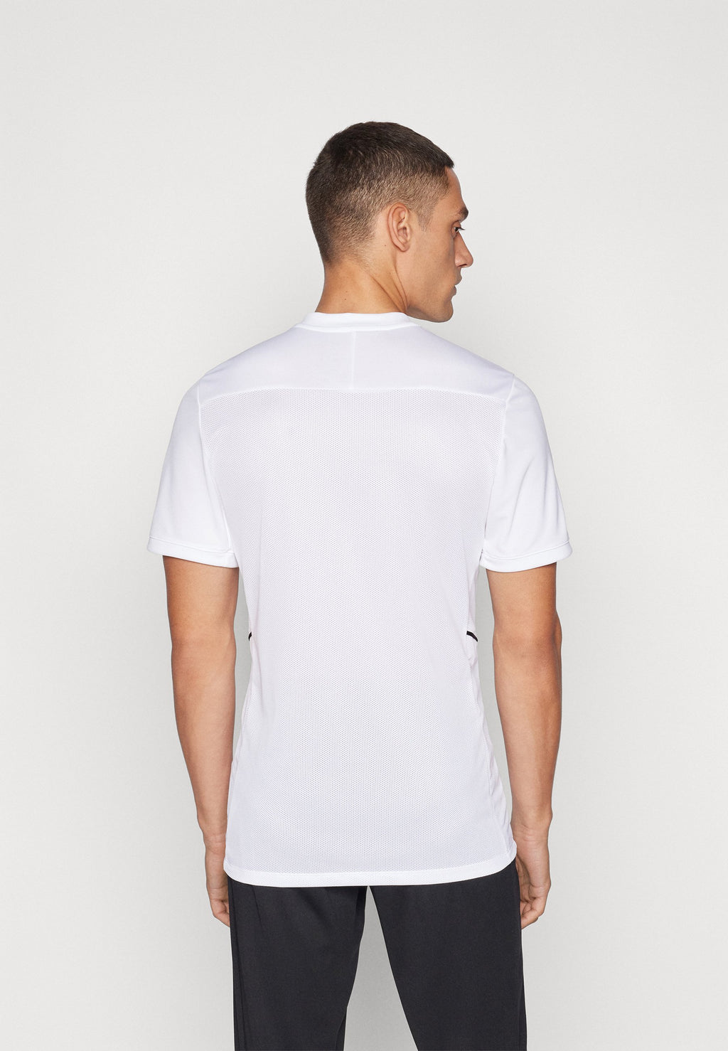 MEN'S SHORT SLEEVE SOCCER - تي شيرت رياضي - أبيض/أسود
