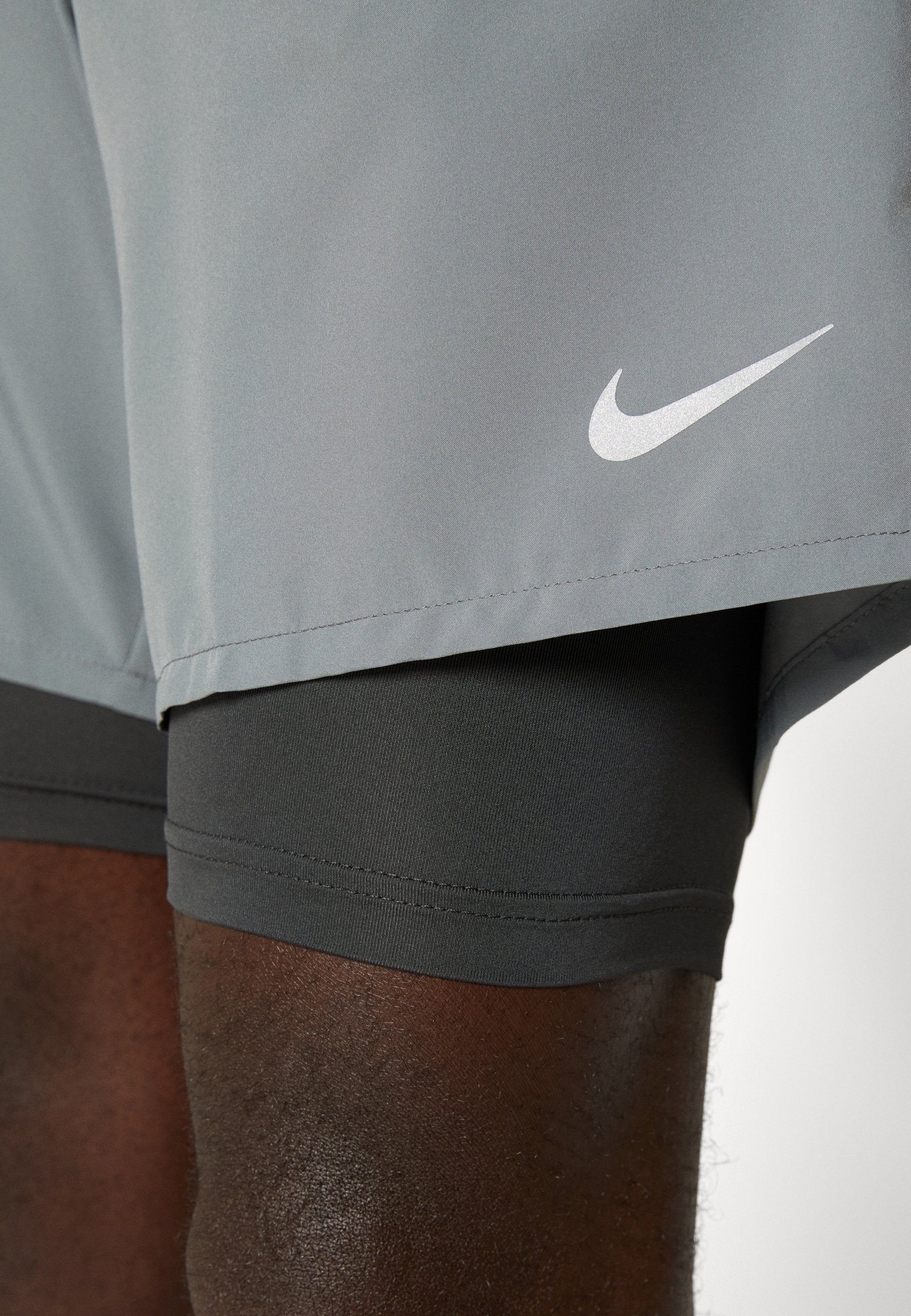 CHALLENGER SHORT - Sports shorts - smoke grey/smoke