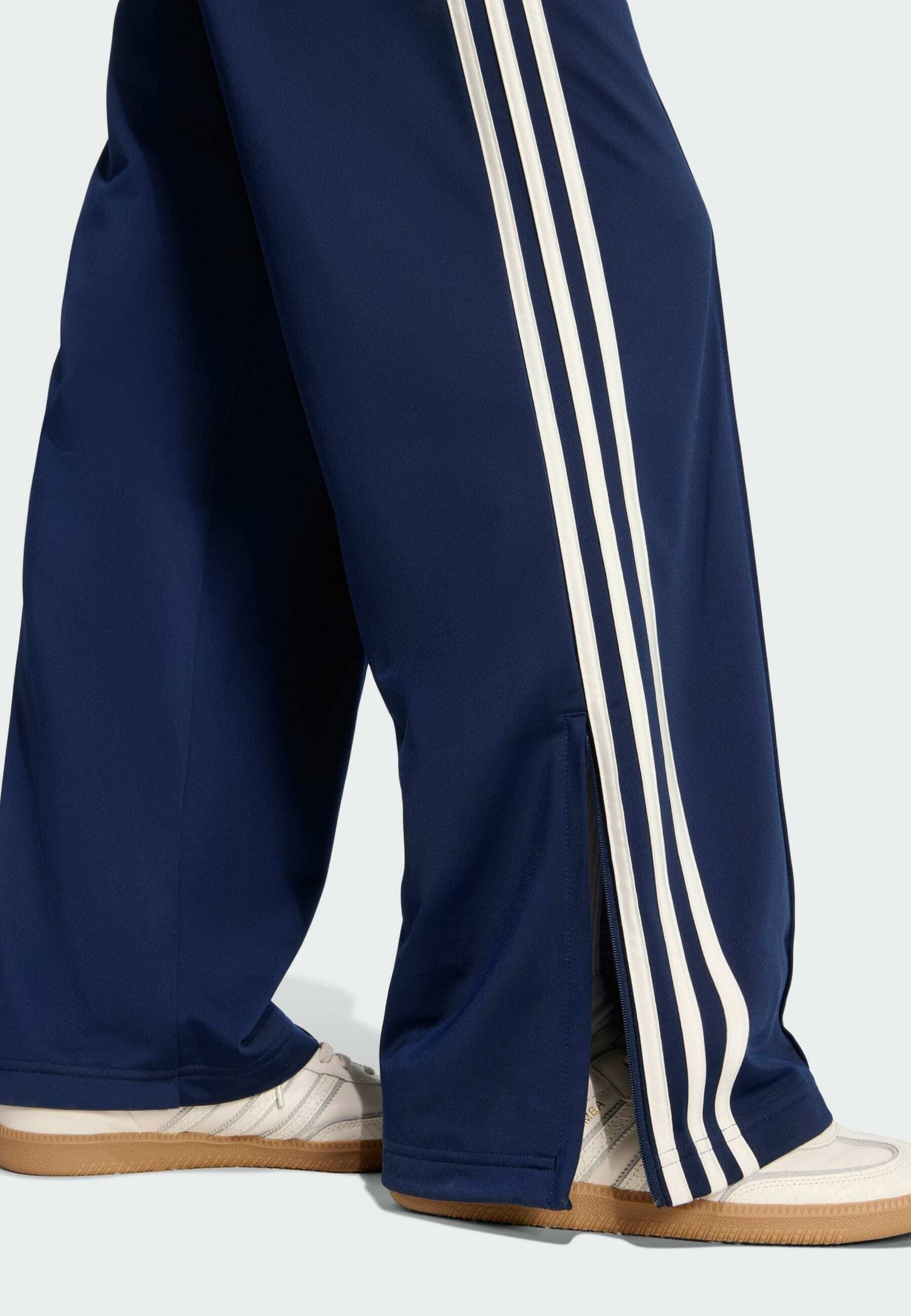 FIREBIRD LOOSE TRACKSUIT PANTS - Tracksuit bottoms - night indigo   off white