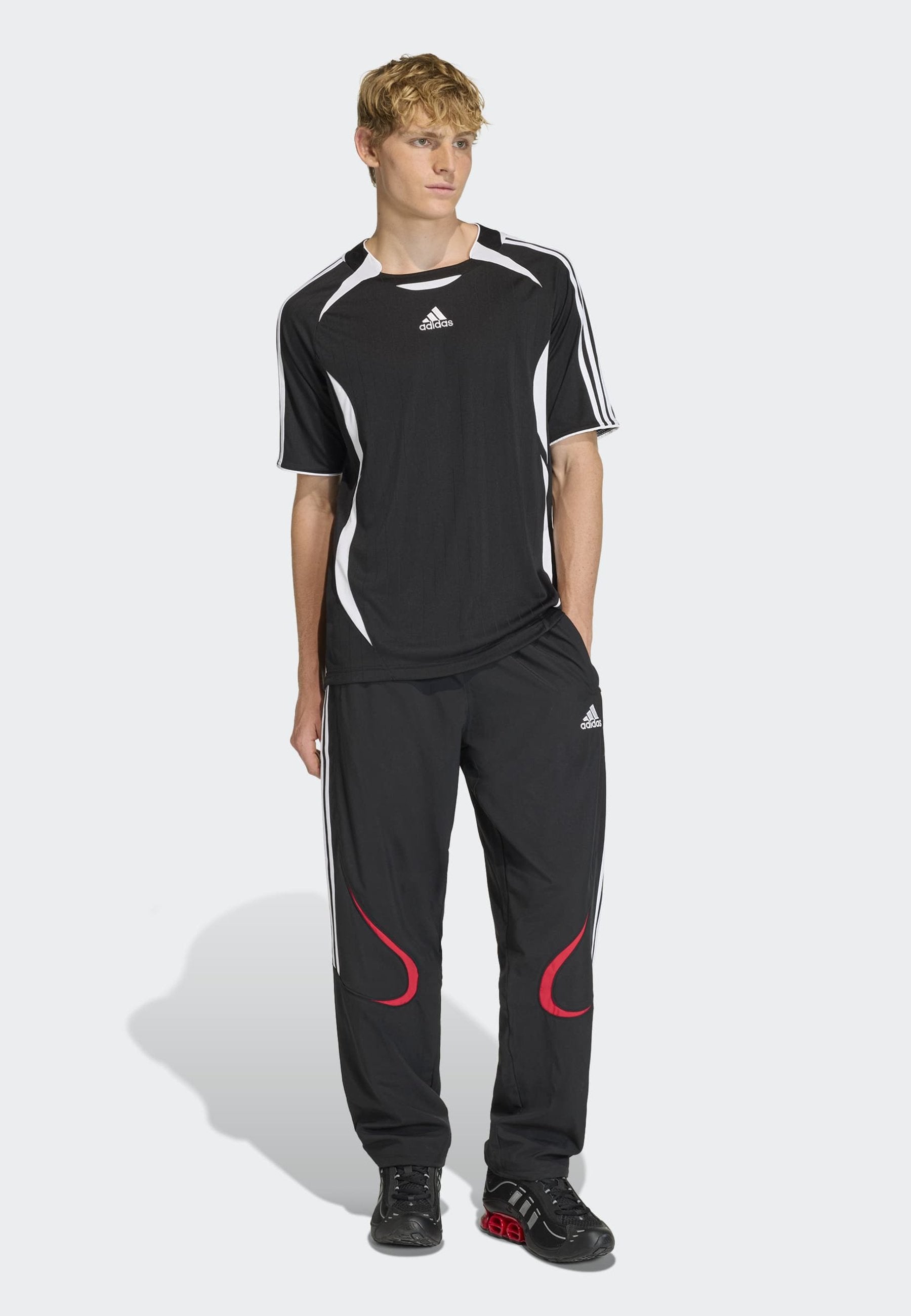 TEAMGEIST - Tracksuit bottoms - black   white
