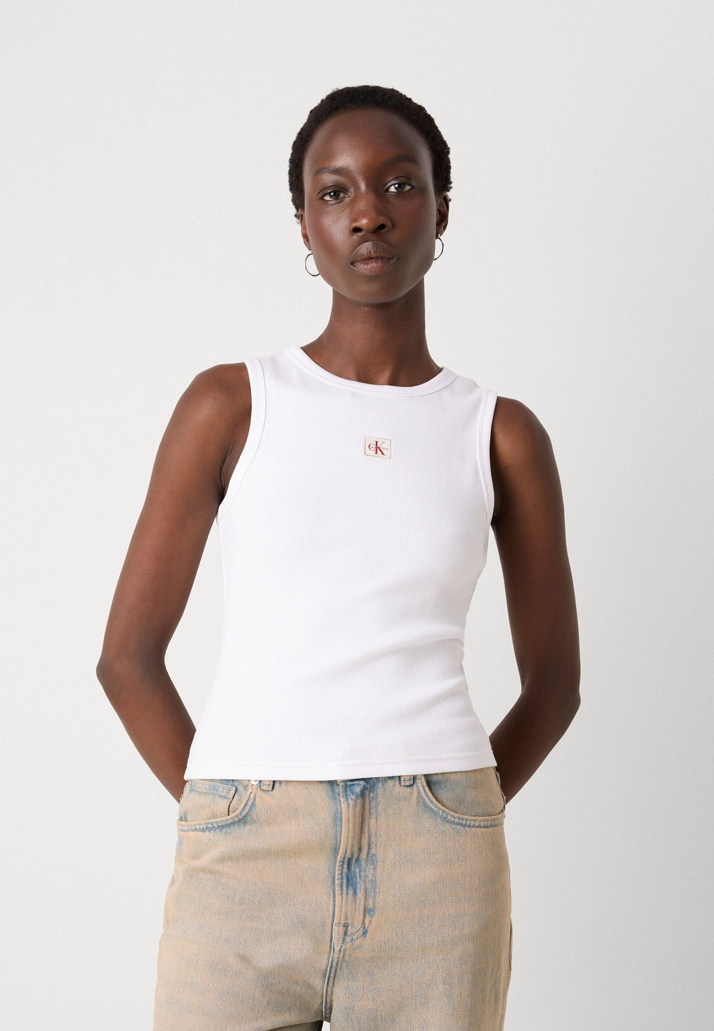Top - brilliant white