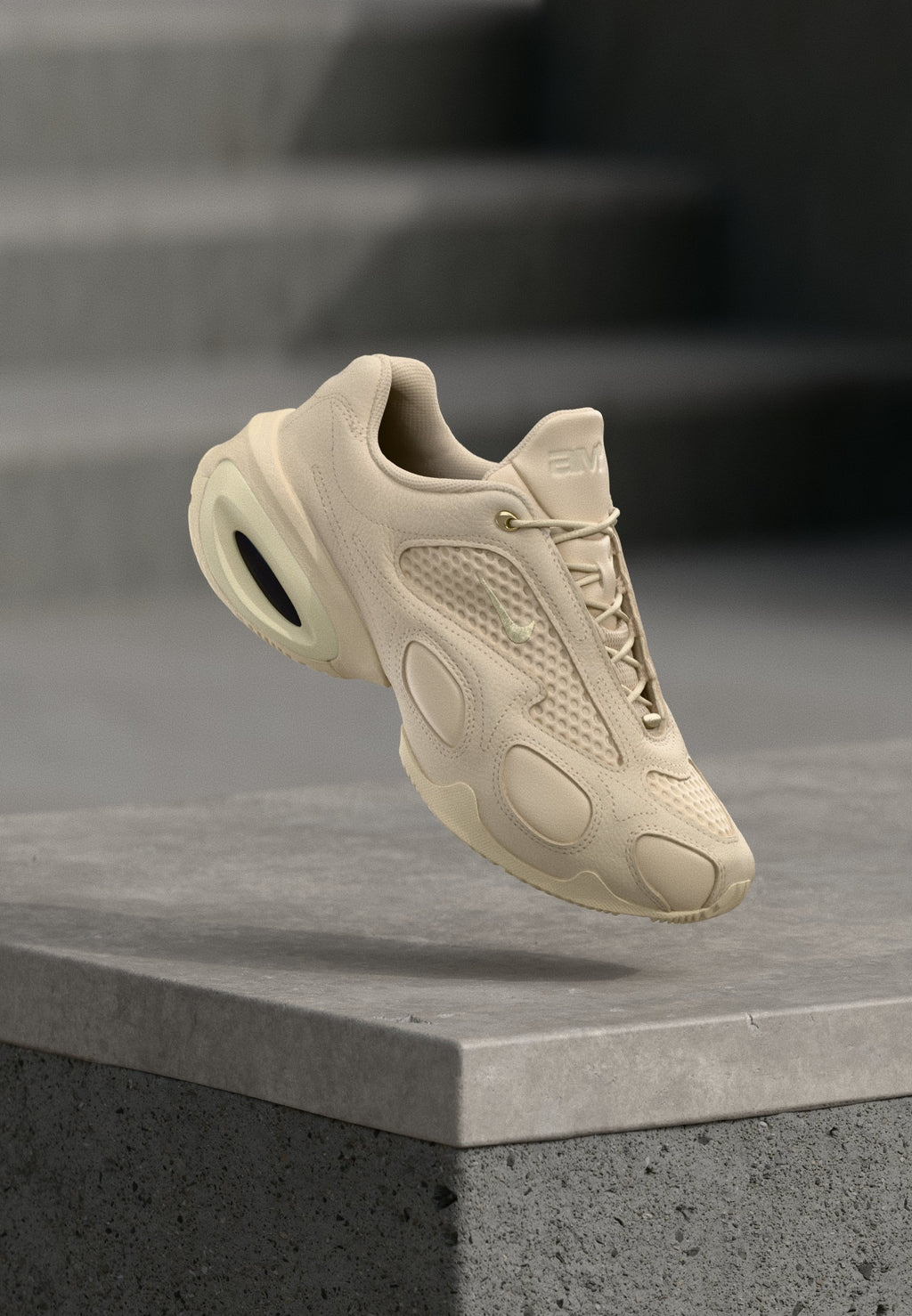 AIR MAX MUSE SE 2 - Trainers - oatmeal/metallic gold-coloured