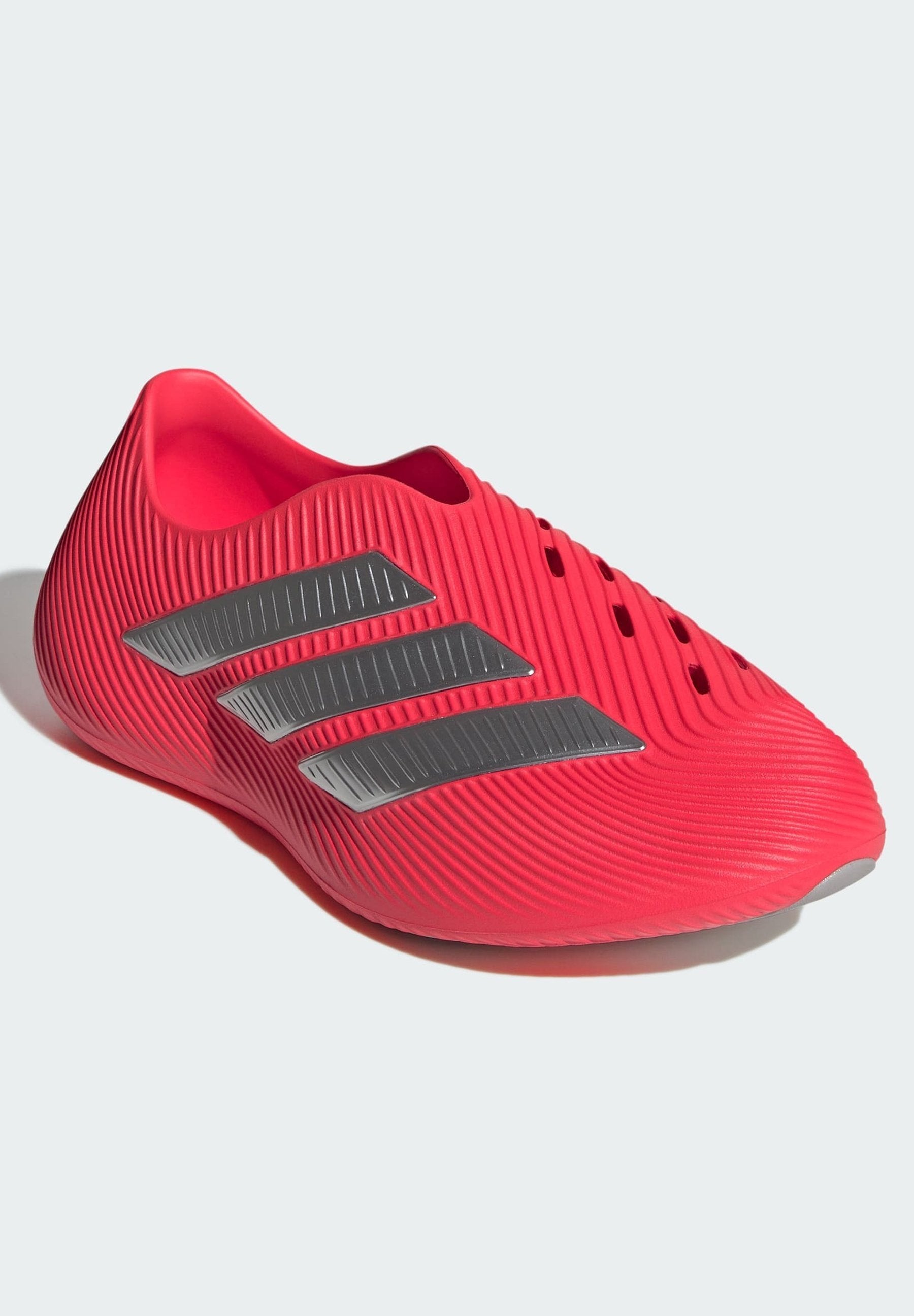 PURECHILL - Training shoe - lucid red   matte silver   matte silver
