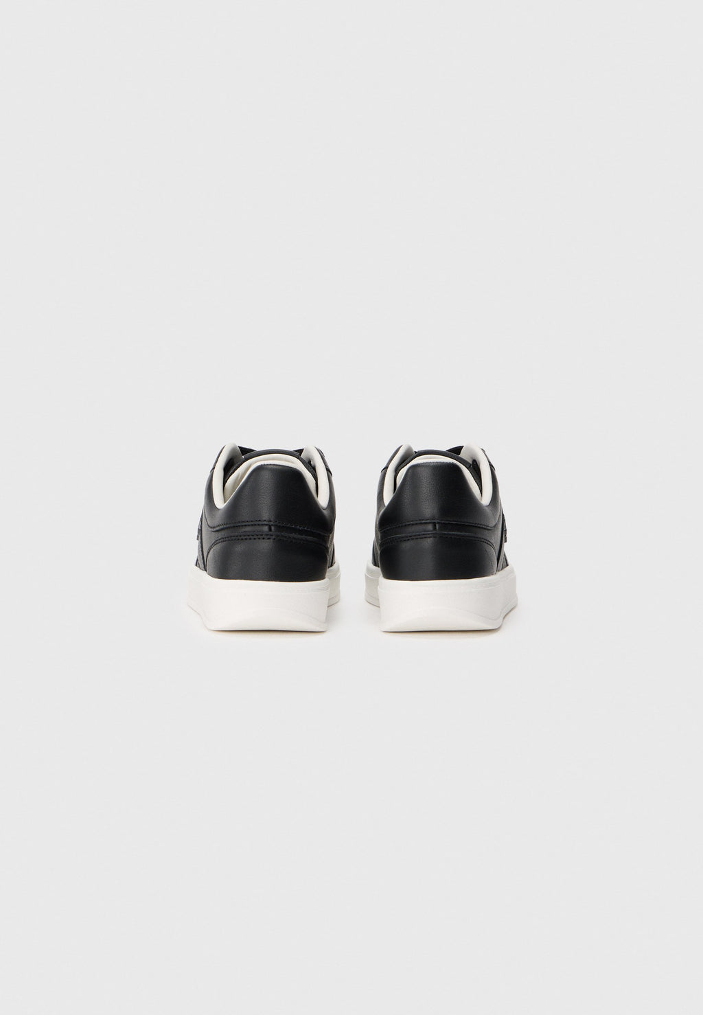 TH MONOGRAM LEATHER COURT TRAINERS - Trainers - black