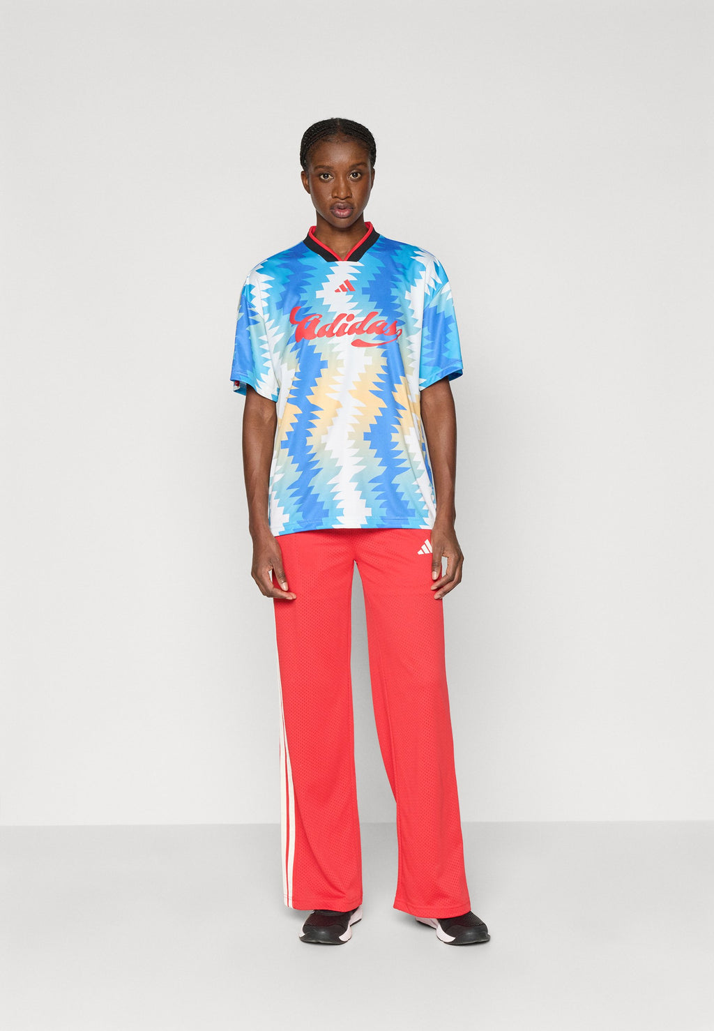 STADIUM MESH - Tracksuit bottoms - pure ruby/off white/crystal linen