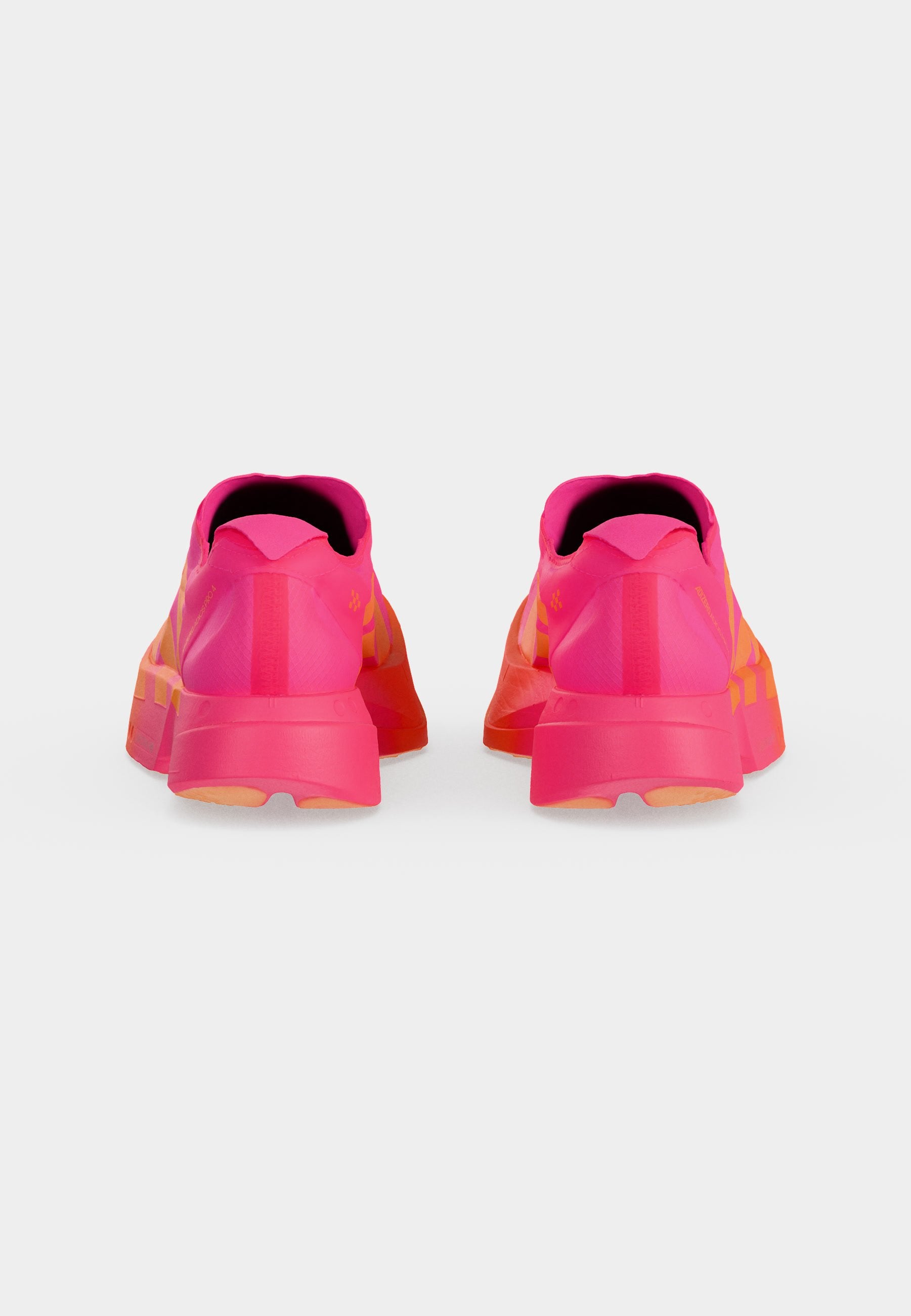 ADIZERO ADIOS PRO 4 - Chaussures de running sur route - rose vif/orange vif/fer métallisé