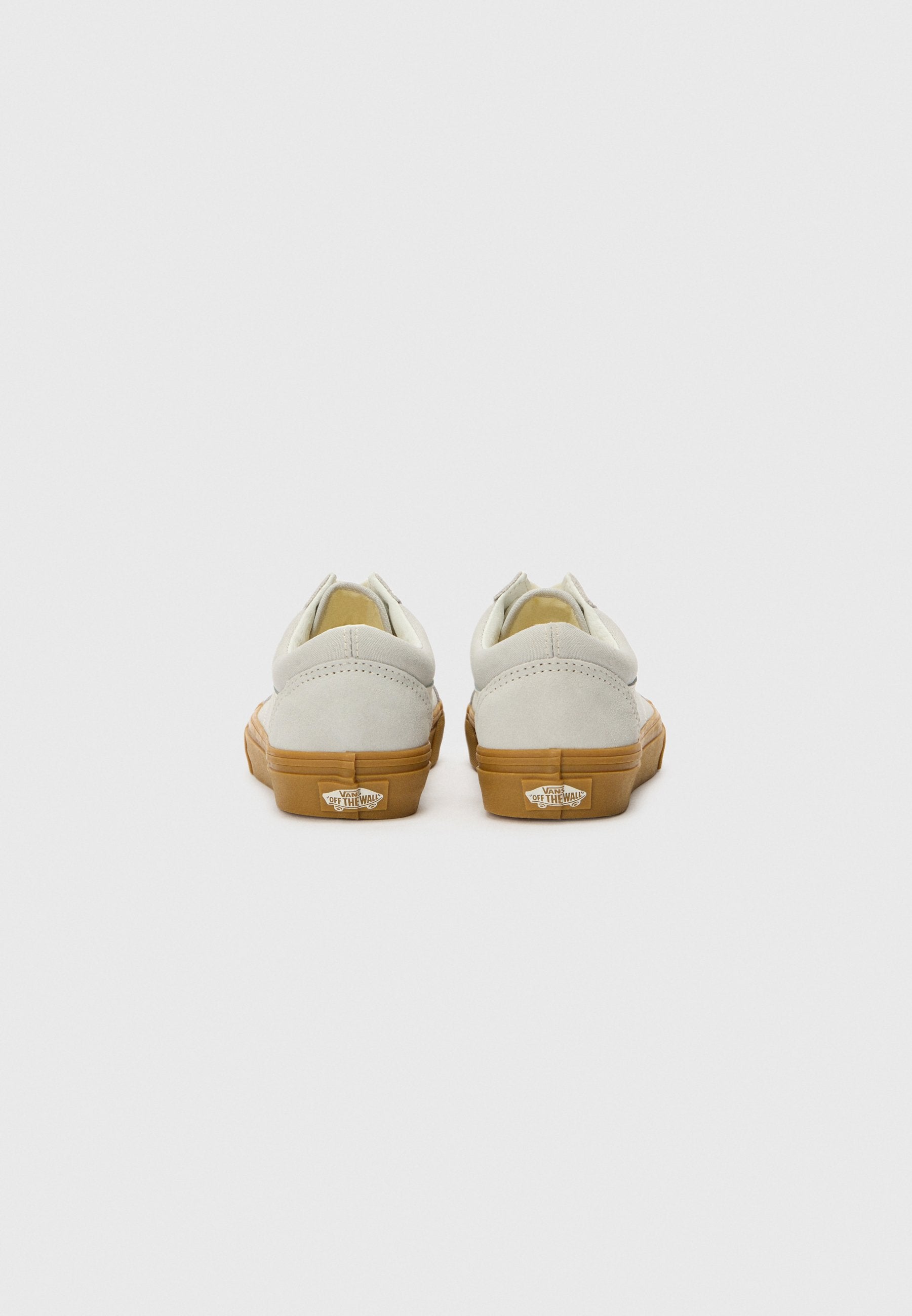 OLD SKOOL UNISEX - Skate shoes - gray/gum