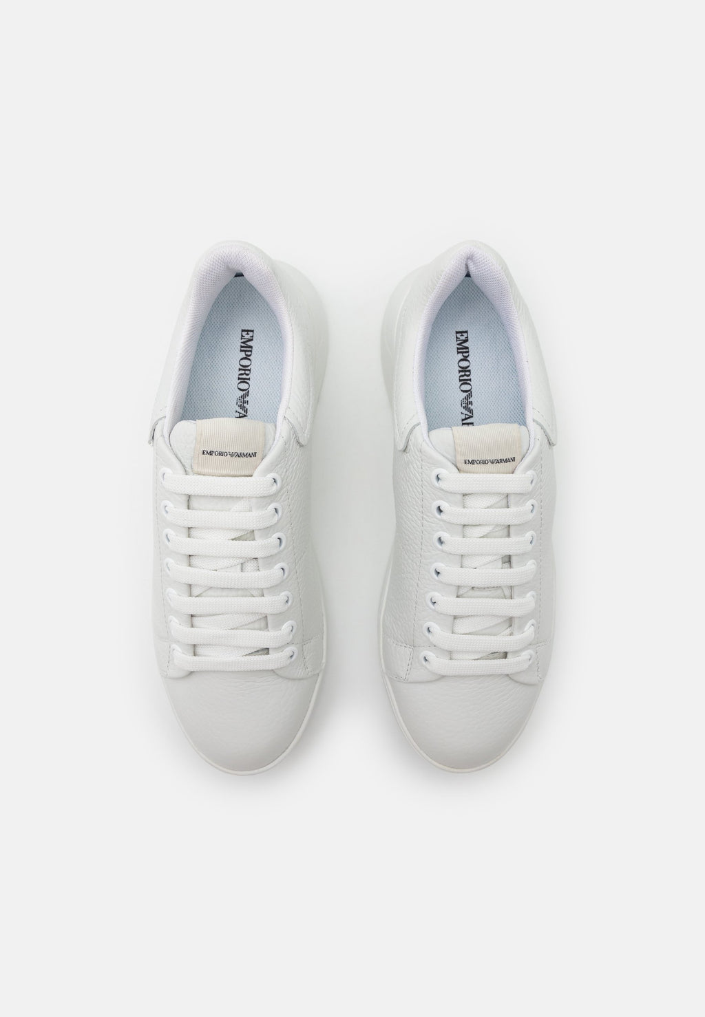 Trainers - white