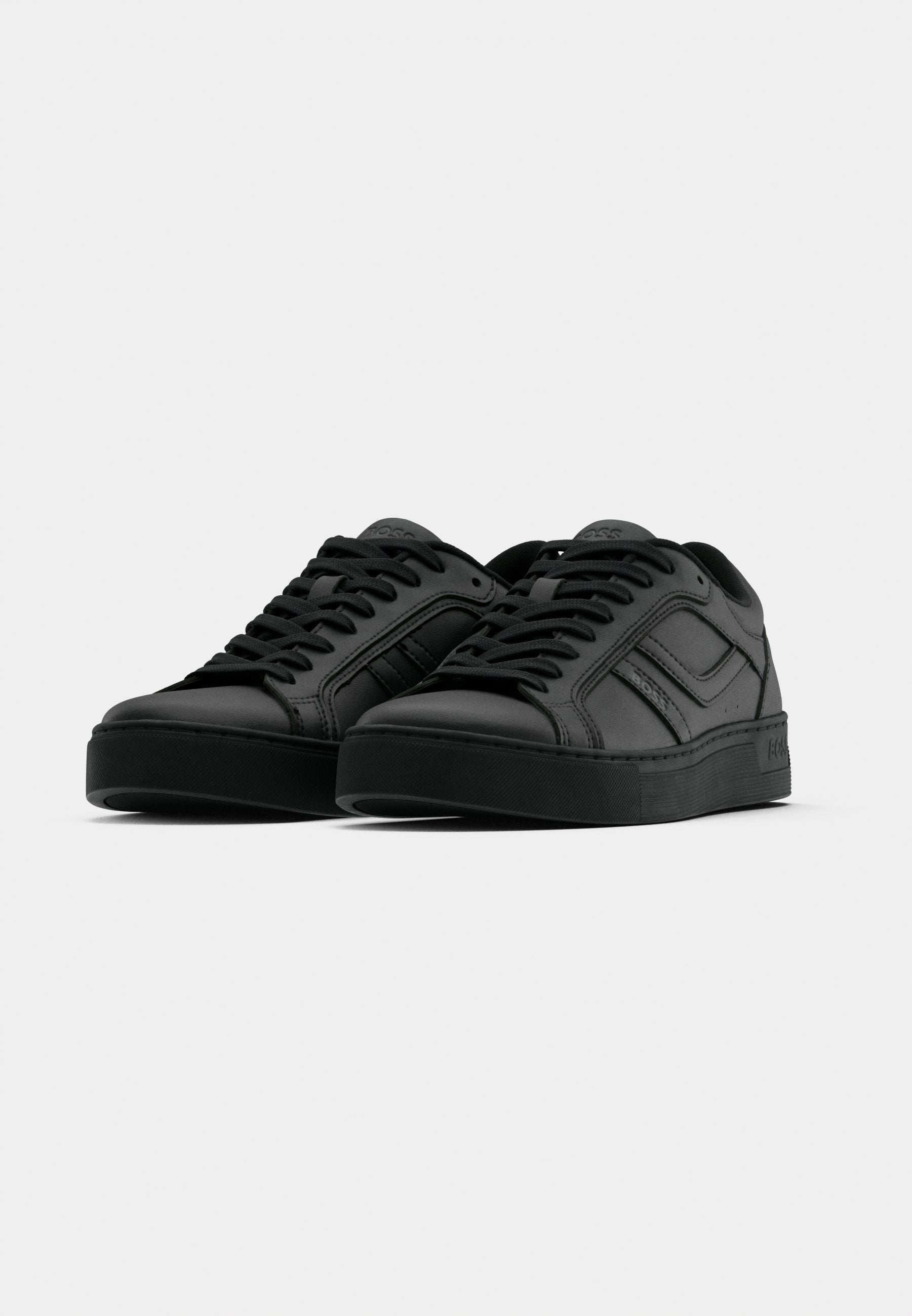 Trainers - black