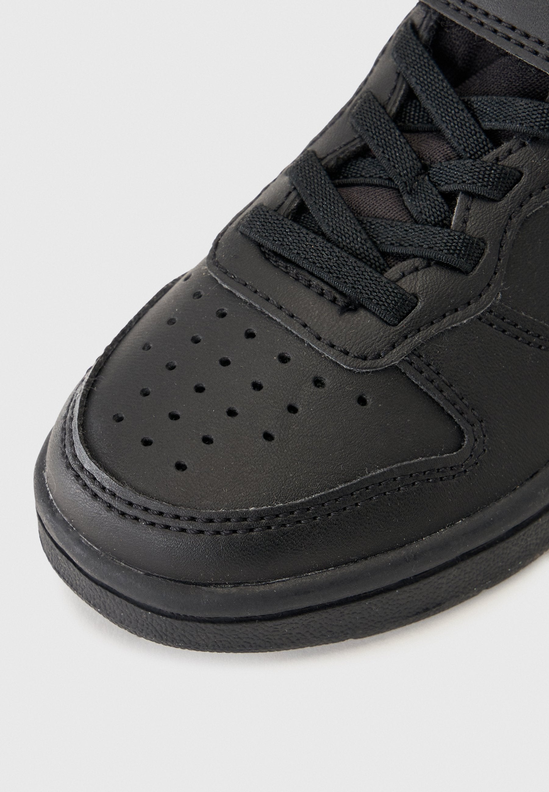 COURT BOROUGH RECRAFT UNISEX - Trainers - black/white